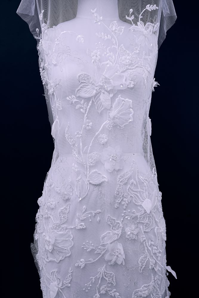 Luxury Embroidery 3D Flower Tulle Fabric Dazzling 3D Flower Petal Fabric Inlaid Crystal Pearls Sparkling Sequins Wedding Dresses