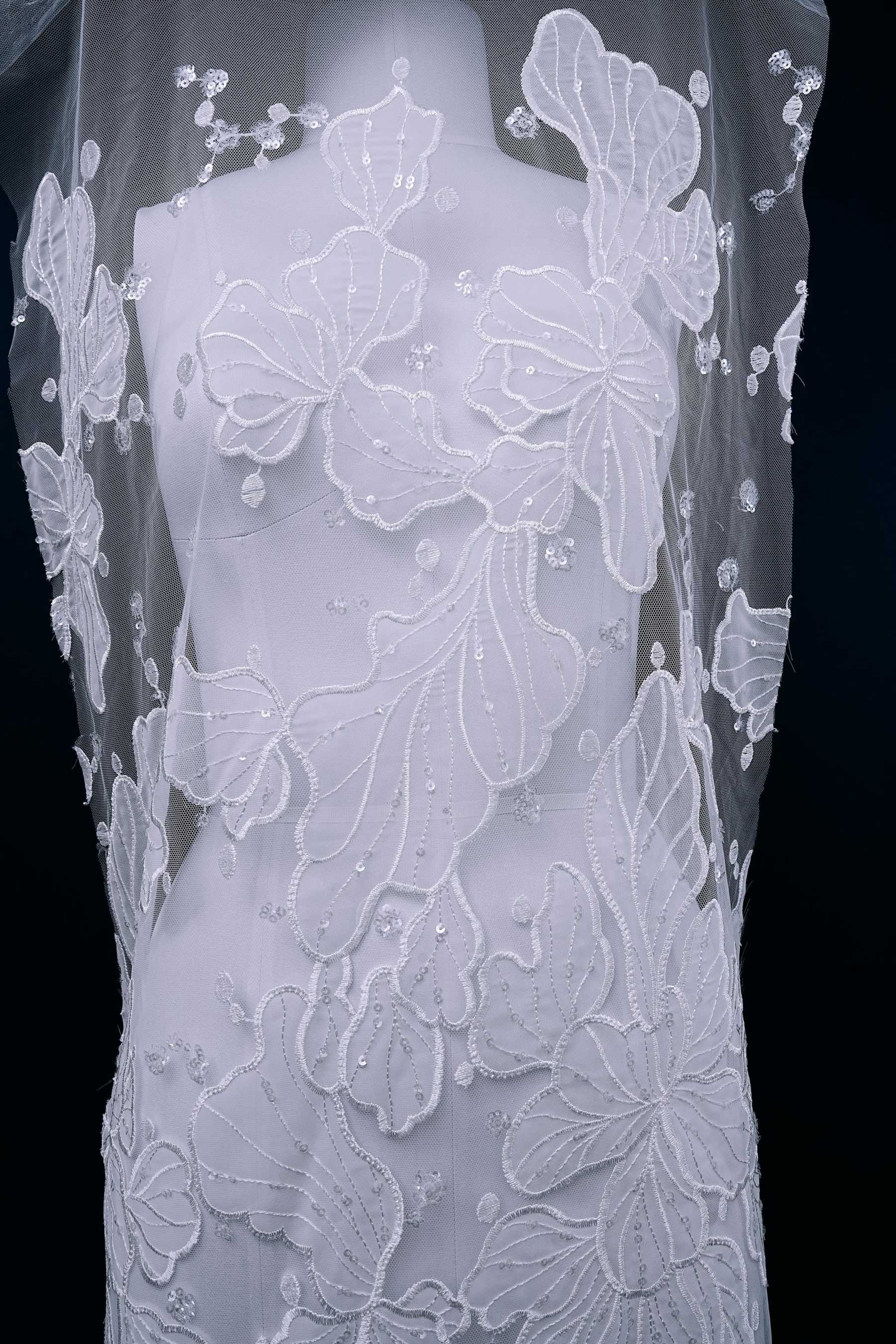 Sequined Embroidery Floral Lace Fabric Sequined Tulle Fabric Exquisite Floral Pattern Bridal Dress