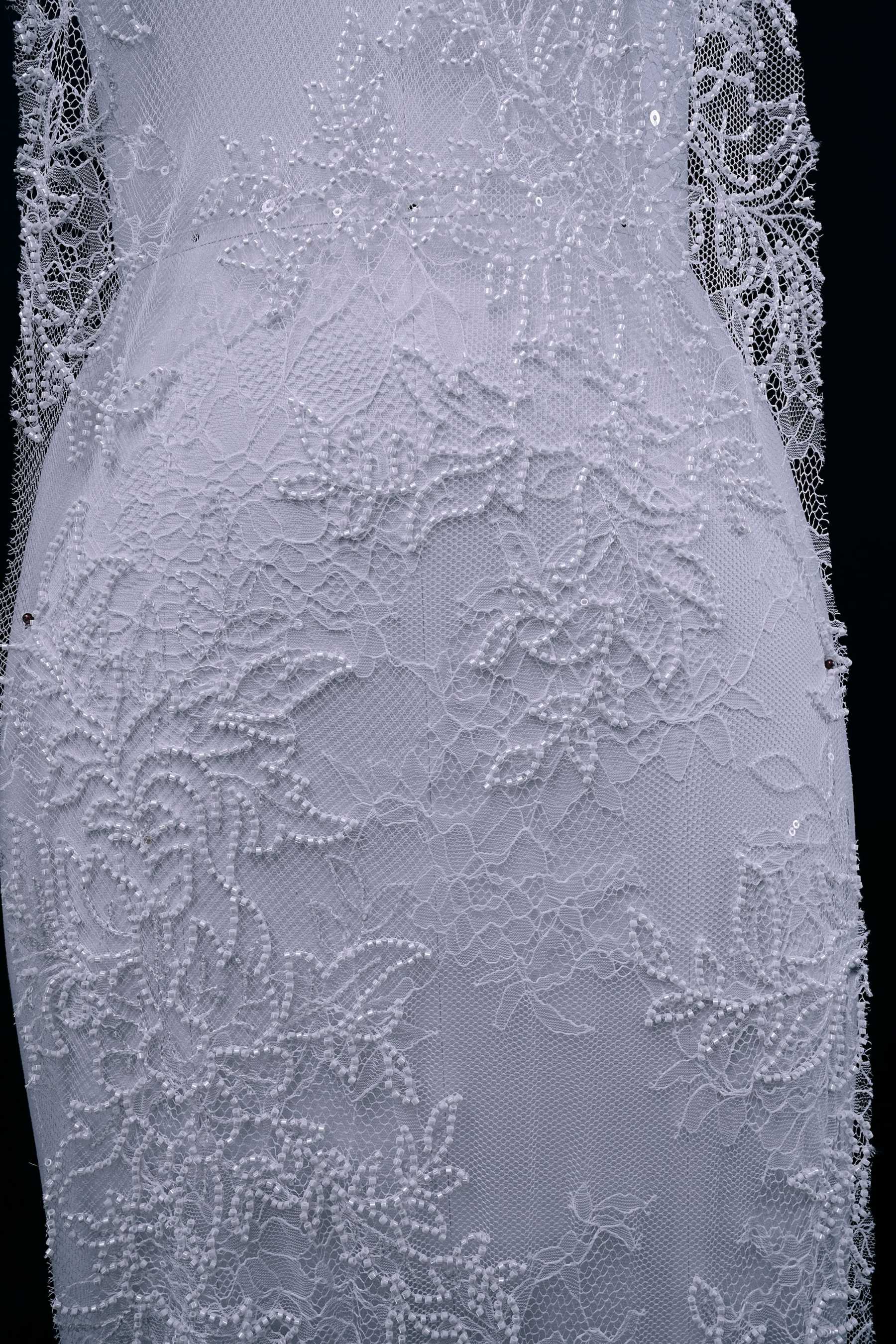 Beaded Floral Lace Fabric White Pearls Sequins Tulle Mesh Fabric Exquisite Embroidery Floral Pattern Wedding Dress
