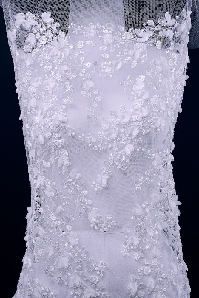 Exquisite Ivory Mesh Fabric Embroidered Flower Leaves and Clouds Elegant Floral Patterns Embroidered Wedding Dress Wedding Dress