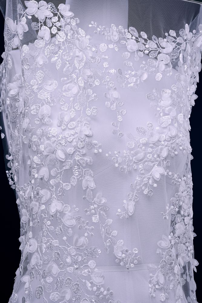 Exquisite Ivory Mesh Fabric Embroidered Flower Leaves and Clouds Elegant Floral Patterns Embroidered Wedding Dress Wedding Dress