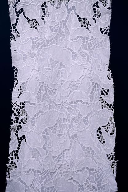 Bleached Beige Embroidered Mesh Floral Fabric Wedding Evening Dresses Sheaths