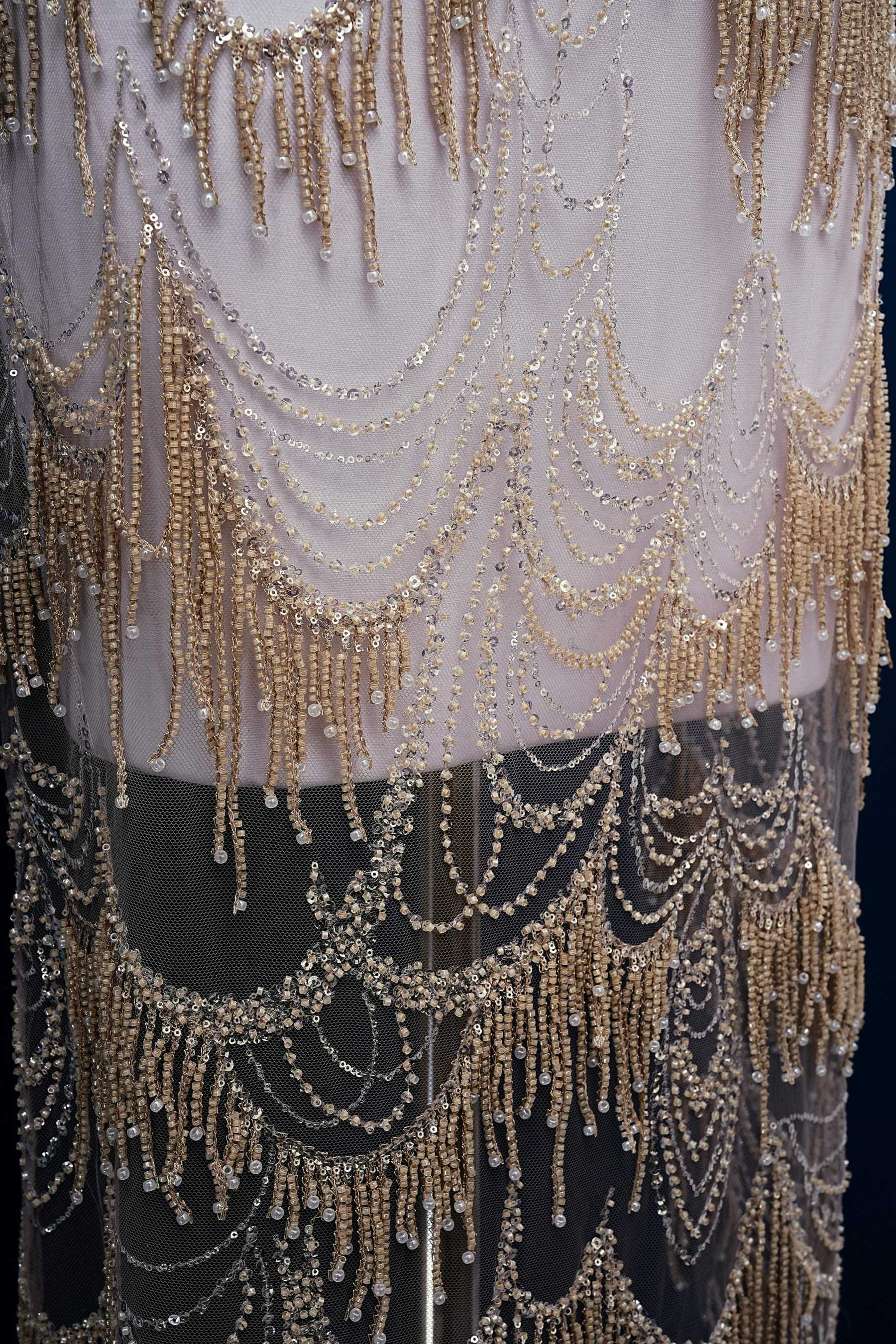 Perfect Heavily Beaded Tulle Fabric With Sparkling Beads and Sequins Crystal Beads Sequins Necklace for Wedding Gown Bridal Dress