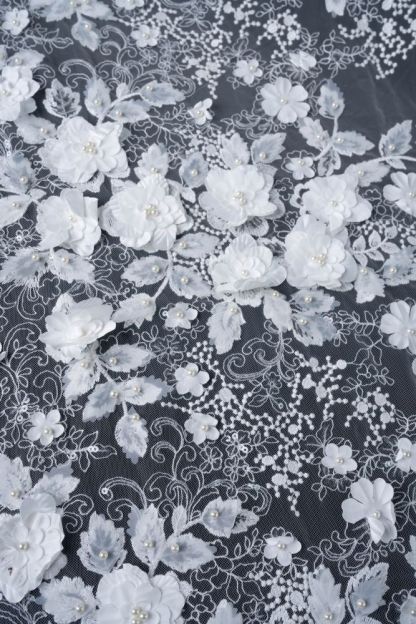 Luxury Embroidery 3D Flower Tulle Fabric Dazzling 3D Flower Petal Fabric Inlaid Crystal Pearls Sparkling Sequins Wedding Dresses