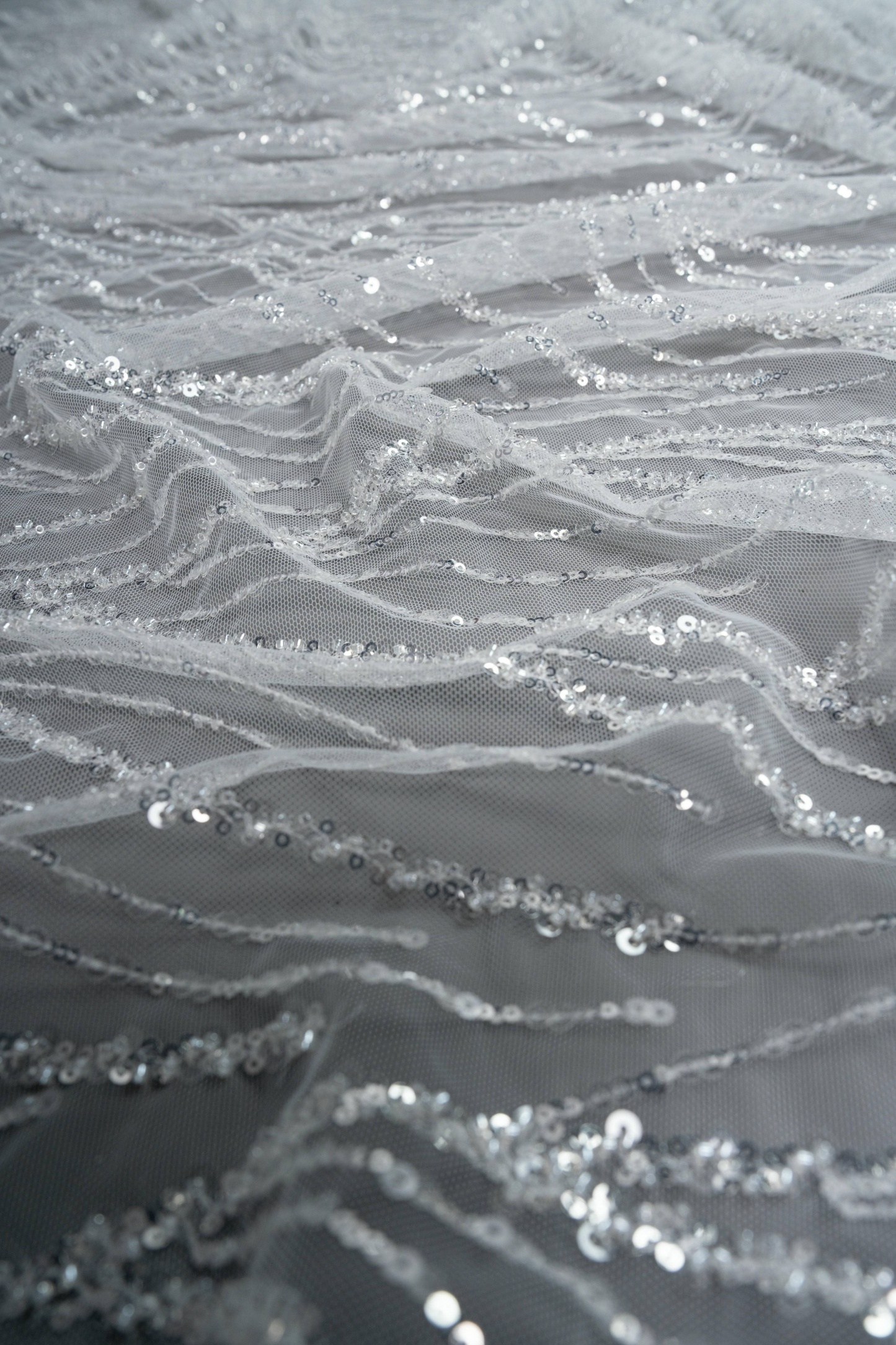 Exquisite Ivory Tulle Lace With Sparkling Transparent Sequins Crystal Mesh Wedding Dress With Noble Bridal Gowns