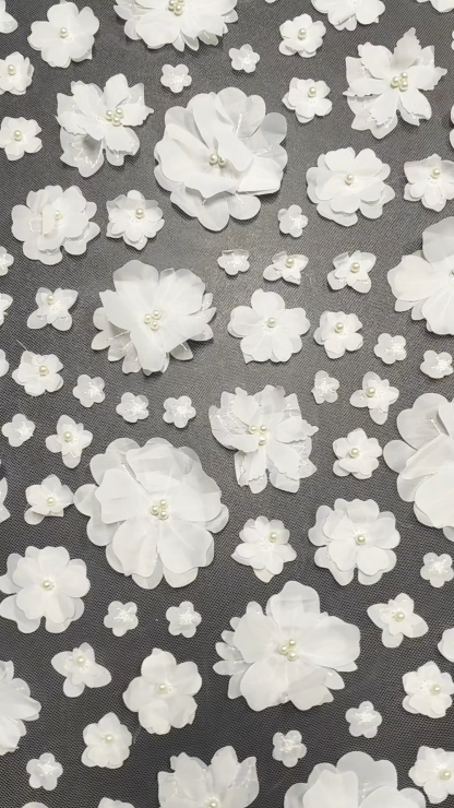 Very stylish and beautiful floral, inlaid pearl lace wedding dresses, bridal gowns