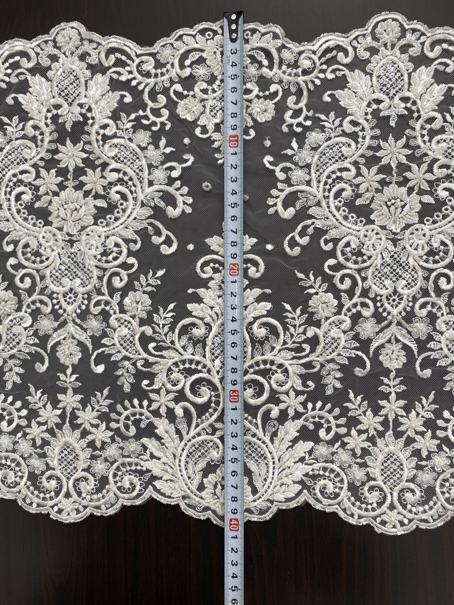 Venice Trim Lace Beautiful Embroidered Lace for Home Decor Costume Supplies Altered Couture, by 1 yards