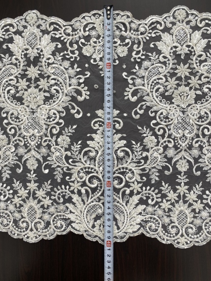 Venice Trim Lace Beautiful Embroidered Lace for Home Decor Costume Supplies Altered Couture, by 1 yards