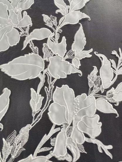 White Embroidery floral Lace Fabric, Lace material for Bridal Wedding Dress Veil, Soft Venice flower lace by the yards