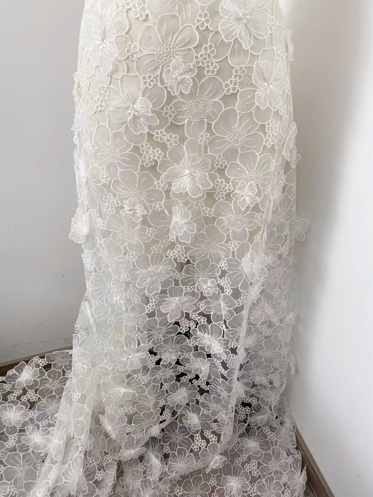 Off White Guipure Lace Fabric 3D Flower Embroidery Organza Trimmings Materials DIY Costume Bridal Wedding Evening Dress Craft