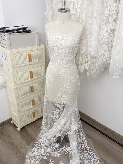 High Quality Wedding Dress Lace in White, Lace Fabric with Leaf Design, Embroidery Leaf Bridal Lace fabric, Soft Tulle Lace Fabric