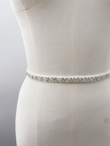 Ivory Wedding Belt with Beads & Crystal Rhinestones, Satin Ribbon Sash Belt for Bridal, Wedding Clasp Belt, Bridesmaid Accessory