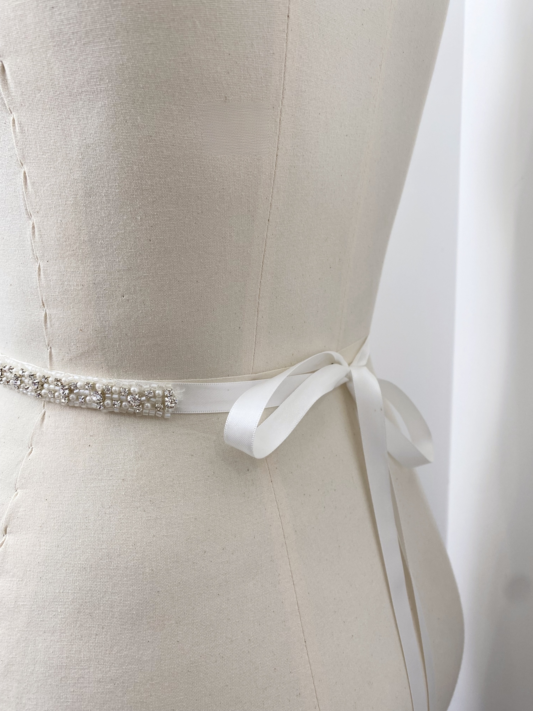 Ivory Wedding Belt with Beads & Crystal Rhinestones, Satin Ribbon Sash Belt for Bridal, Wedding Clasp Belt, Bridesmaid Accessory