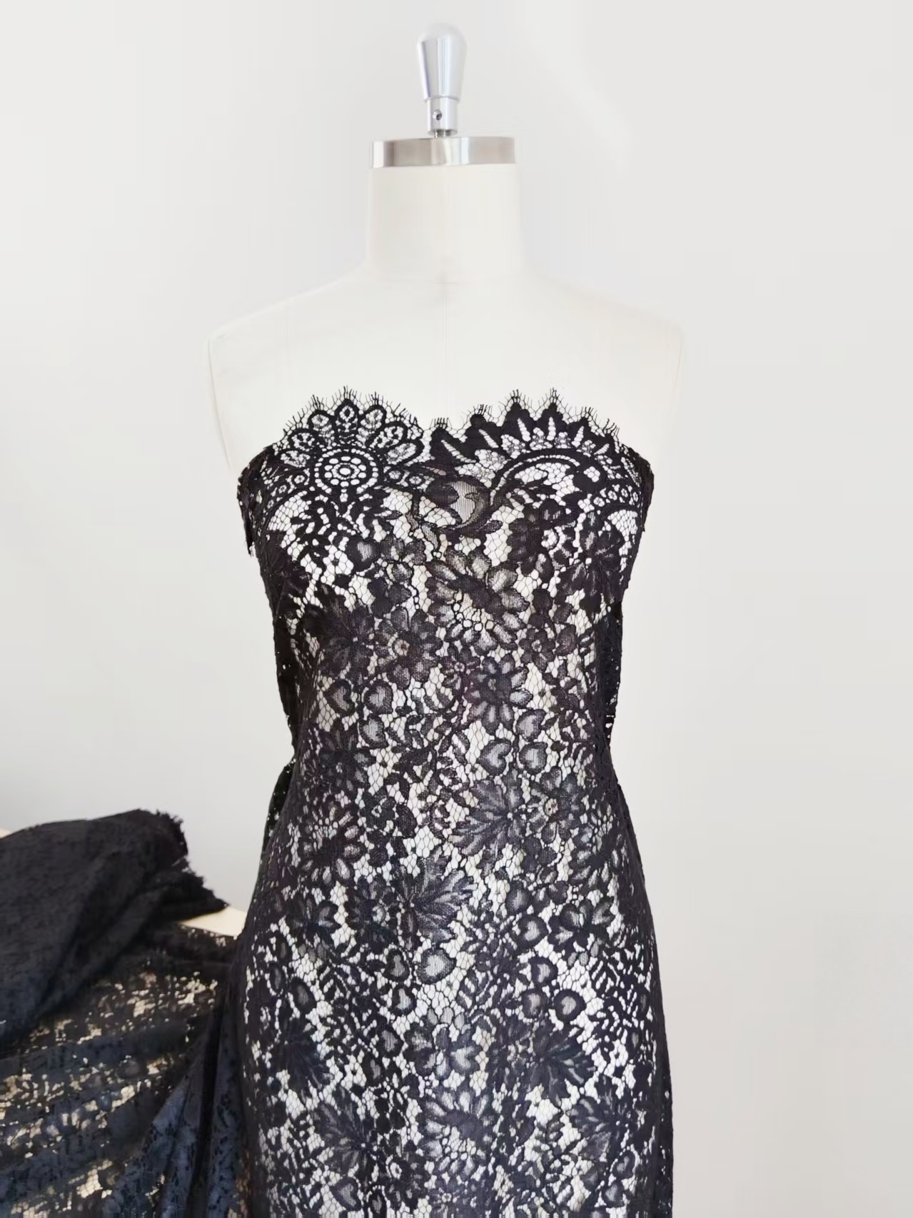 Blace Corded Lace Fabric Chantilly Lace for Wedding