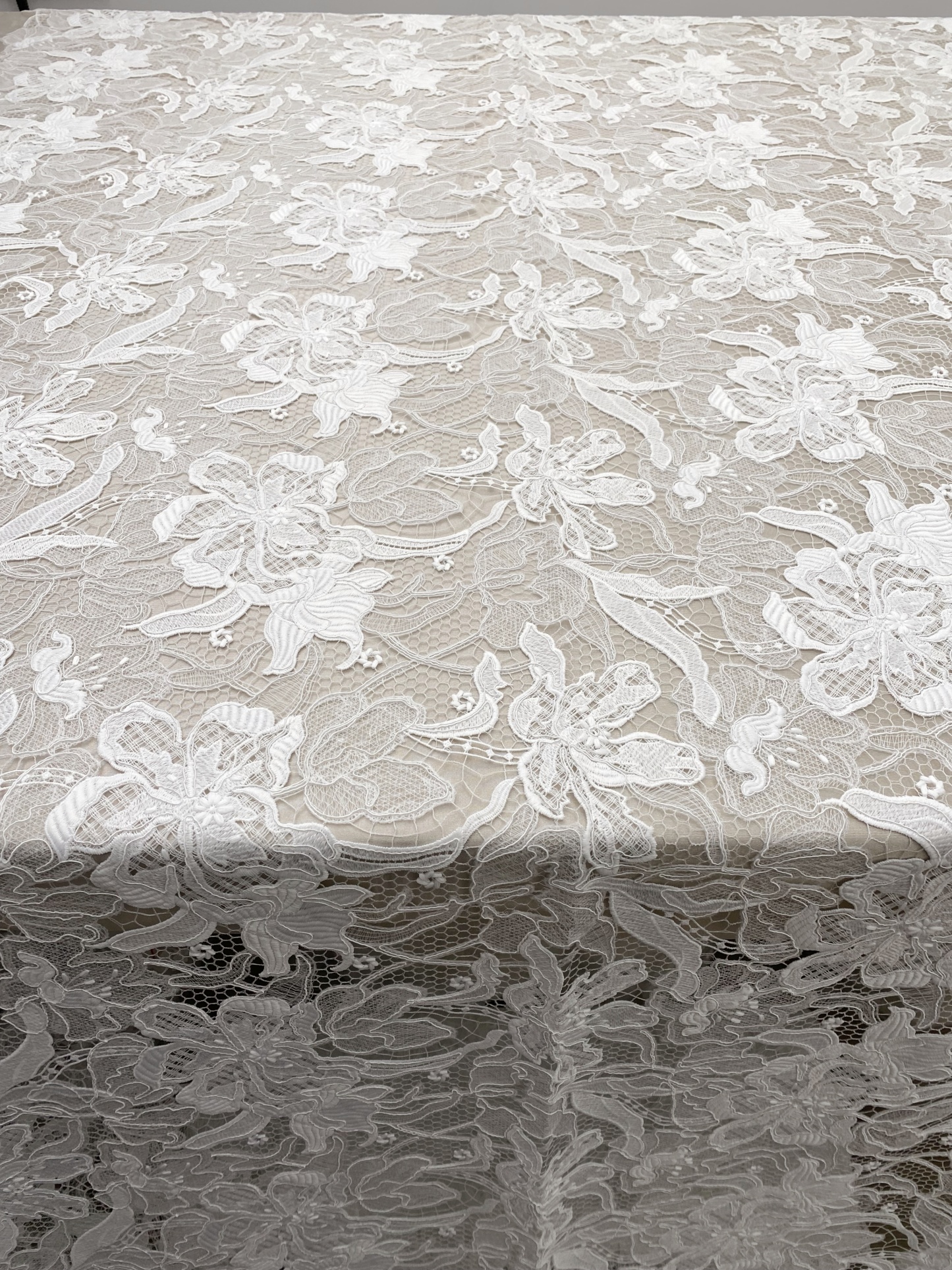 Elegant Guipure Lace Fabric, Hollowed Floral Lace Fabric, Crochet Lace Fabric, Bridal Lace Fabric for Wedding Gown, Prom Dress