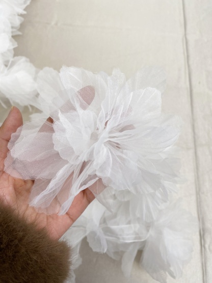 100 pcs White Organza Tulle Flowers Trim, 3D Floral Motif Applique, Bridal Lace Wedding Dress Costume Design Large Applique Sewing