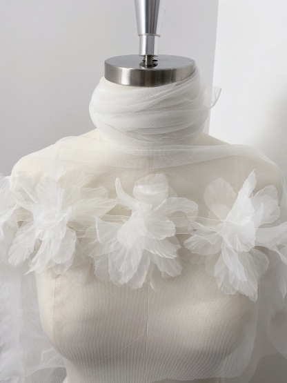 100 pcs White Organza Tulle Flowers Trim, 3D Floral Motif Applique, Bridal Lace Wedding Dress Costume Design Large Applique Sewing