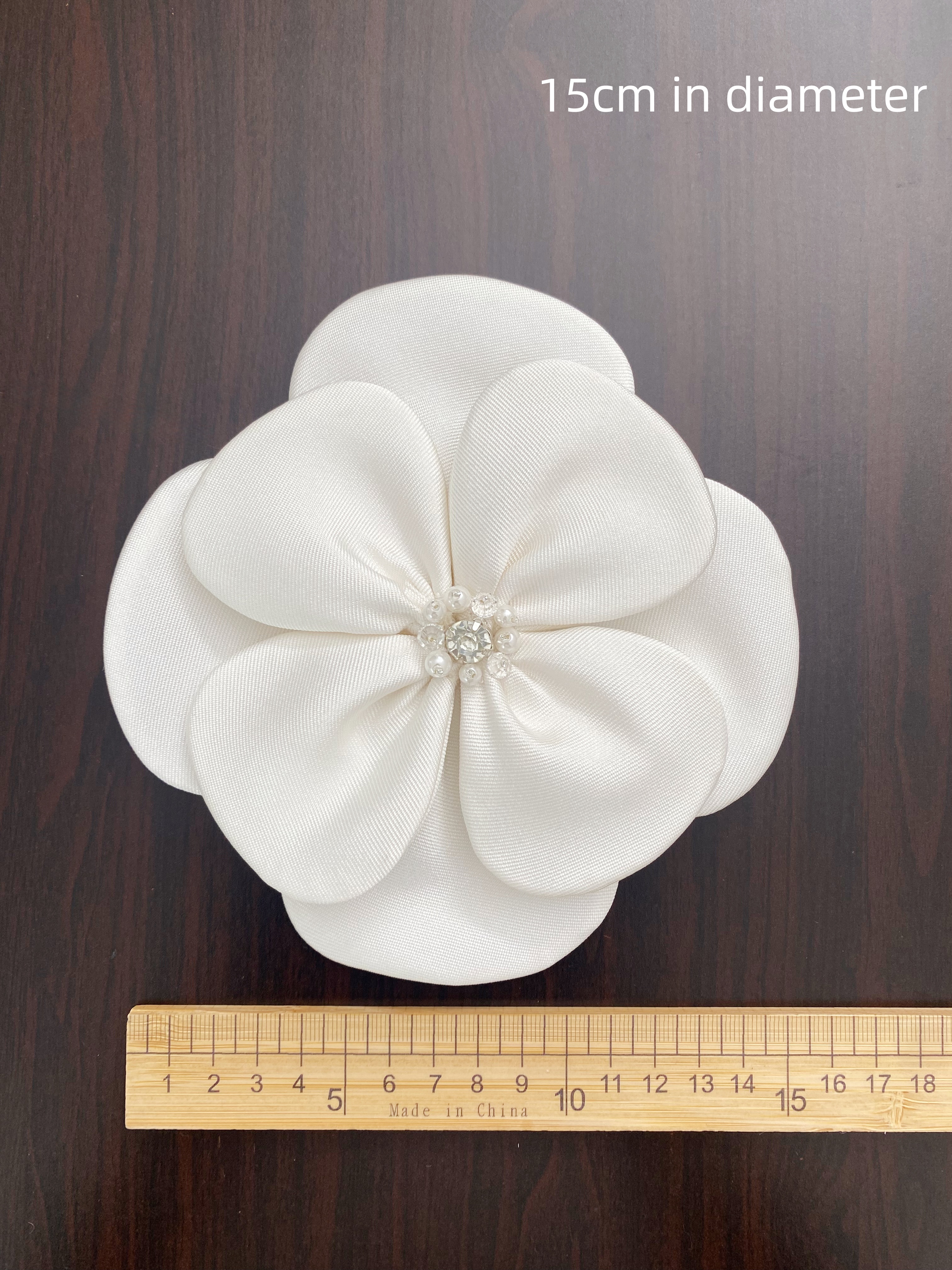 3D Flower Stain Applique, Handmade Flower Decoration with Rhinestone, Bead Petals Floral Patch Fabric for Wedding Costume, DIY Sewing