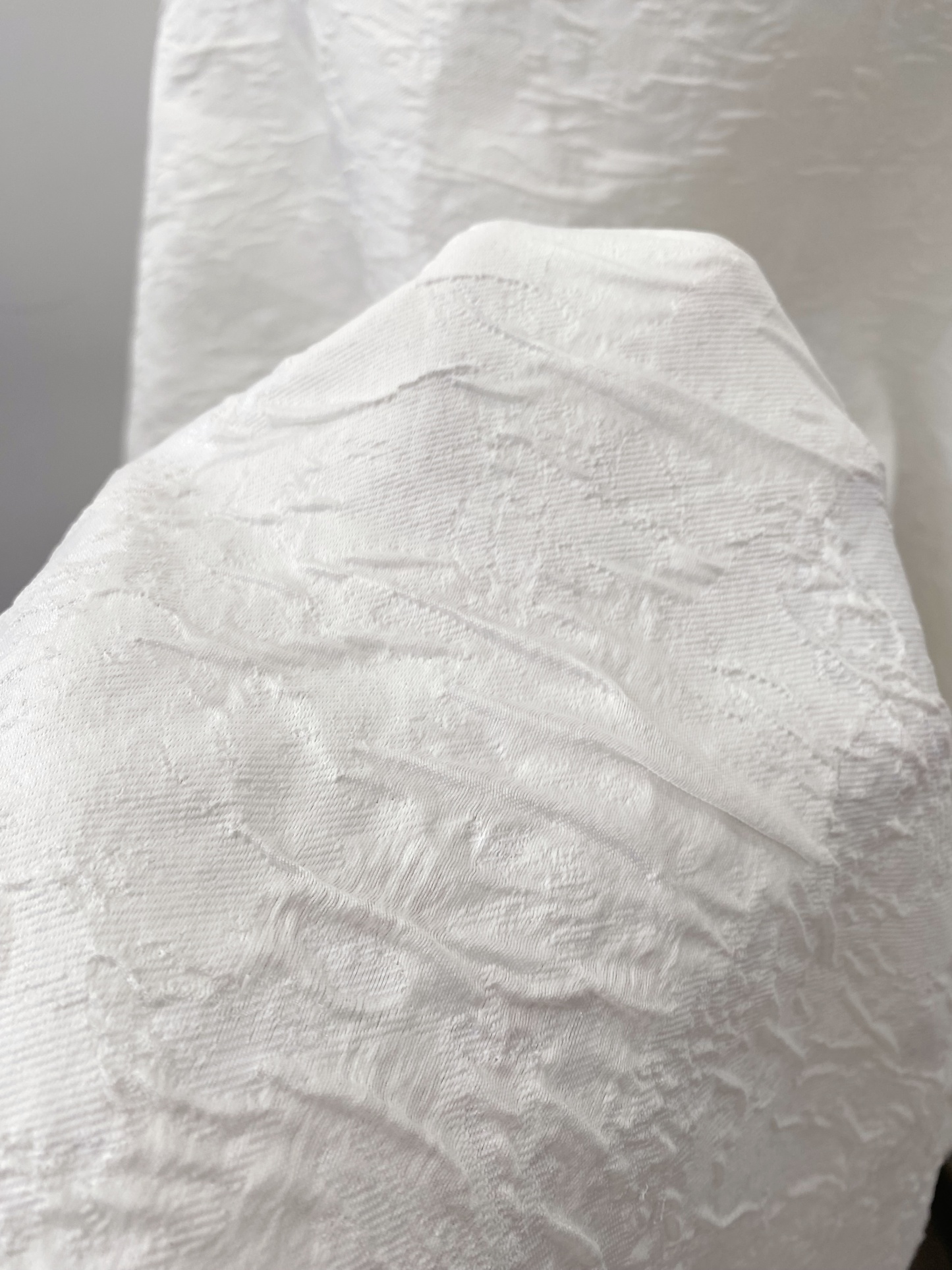 Crinkle Jacquard Lace Fabric for Wedding Dress, Party Gown, Costumes, Couture, Wedding Decoration, Creative Embossed Textil