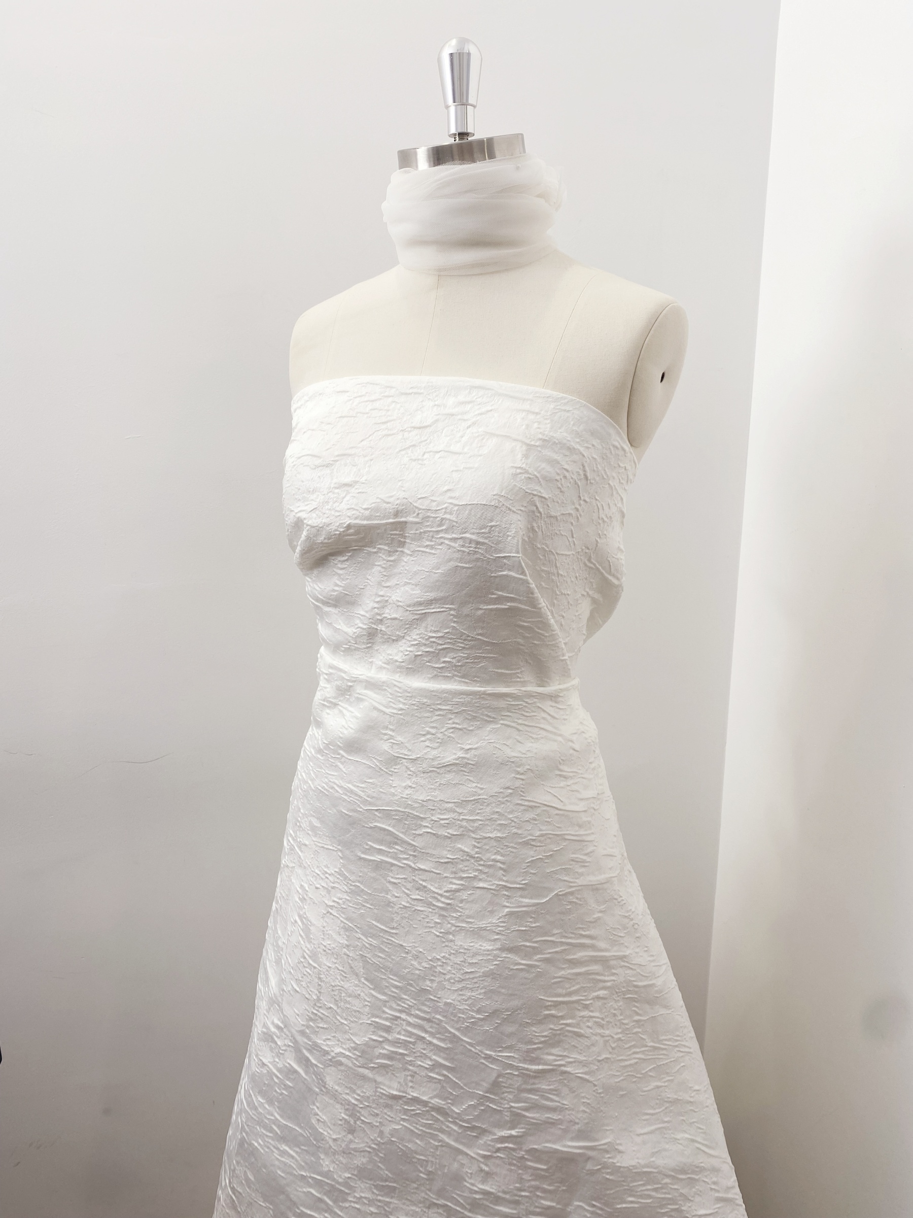 Crinkle Jacquard Lace Fabric for Wedding Dress, Party Gown, Costumes, Couture, Wedding Decoration, Creative Embossed Textil