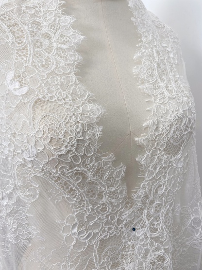 Off-White Chantilly Lace Fabric with Cord, Floral Trim Eyelash Edging, Floral Eyelash Lace, Bridal Dress Tull Fabric, 3 Meter Piece