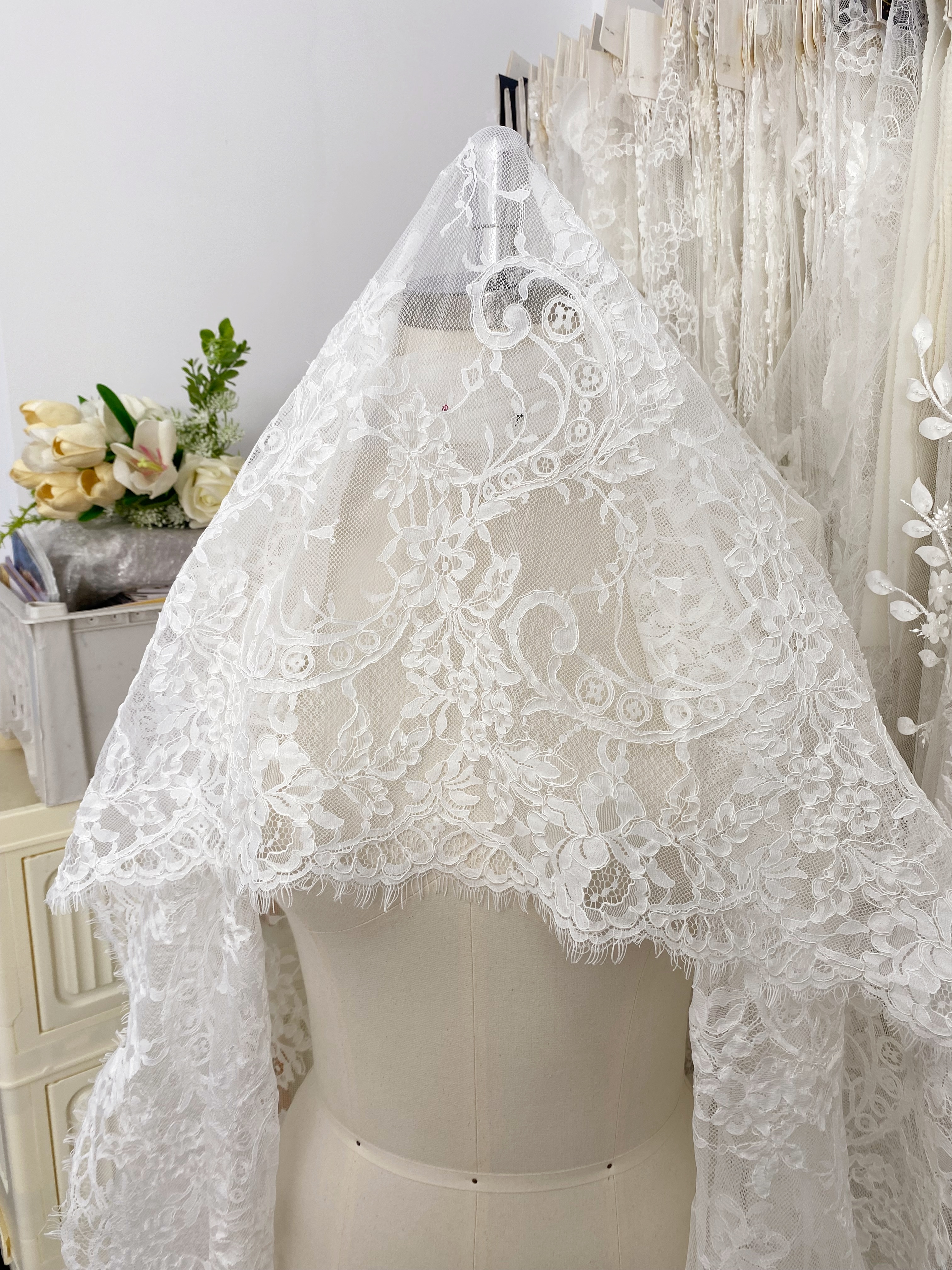 Corded Alencon Flower Lace Fabric, 3 Meters French Eyelash lace fabric trim for wedding shrugs,bridal gown,Classic lace top overlay