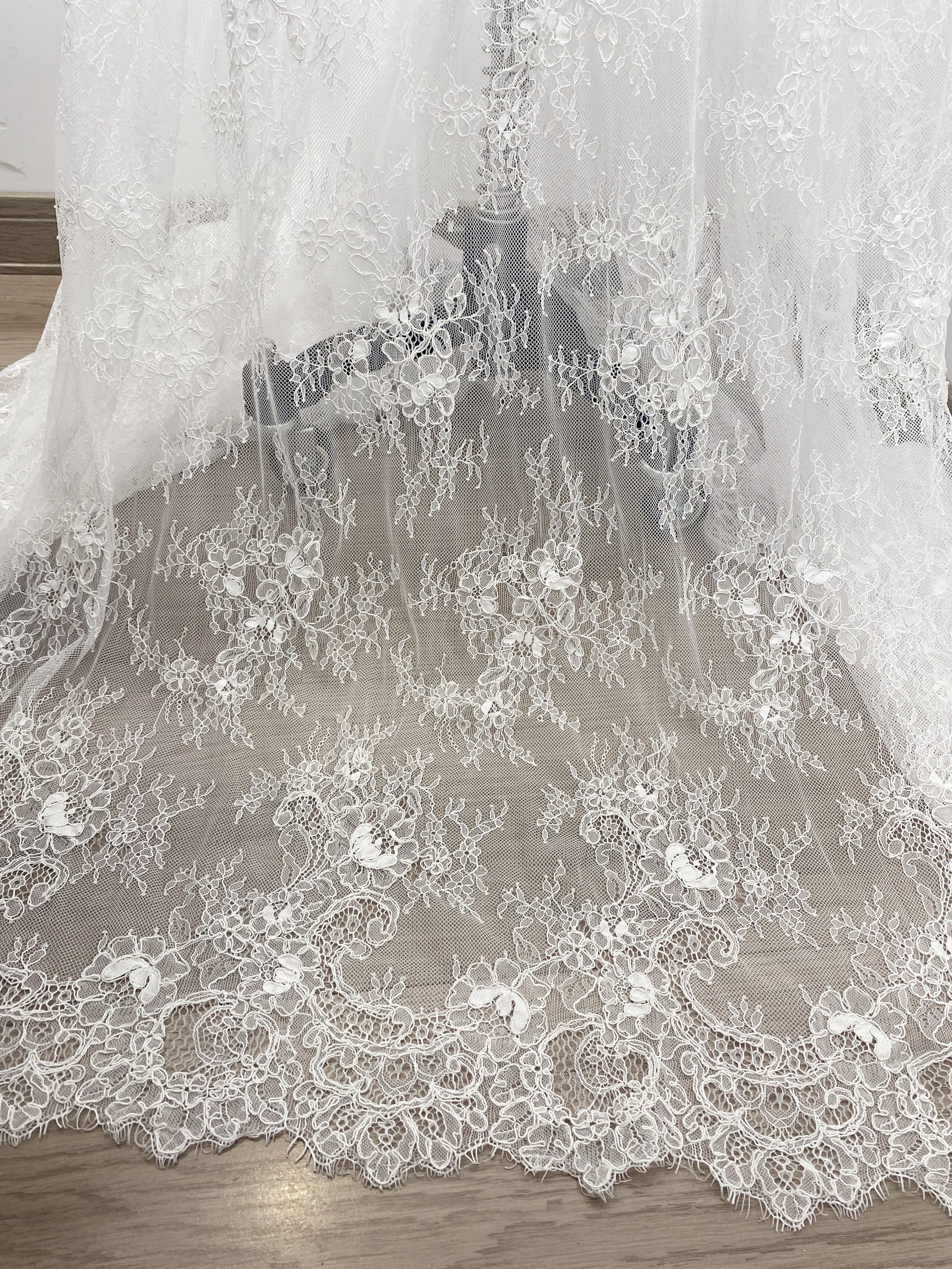 Off-White Chantilly Lace Fabric with Cord, Floral Trim Eyelash Edging, Floral Eyelash Lace, Bridal Dress Tull Fabric, 3 Meter Piece