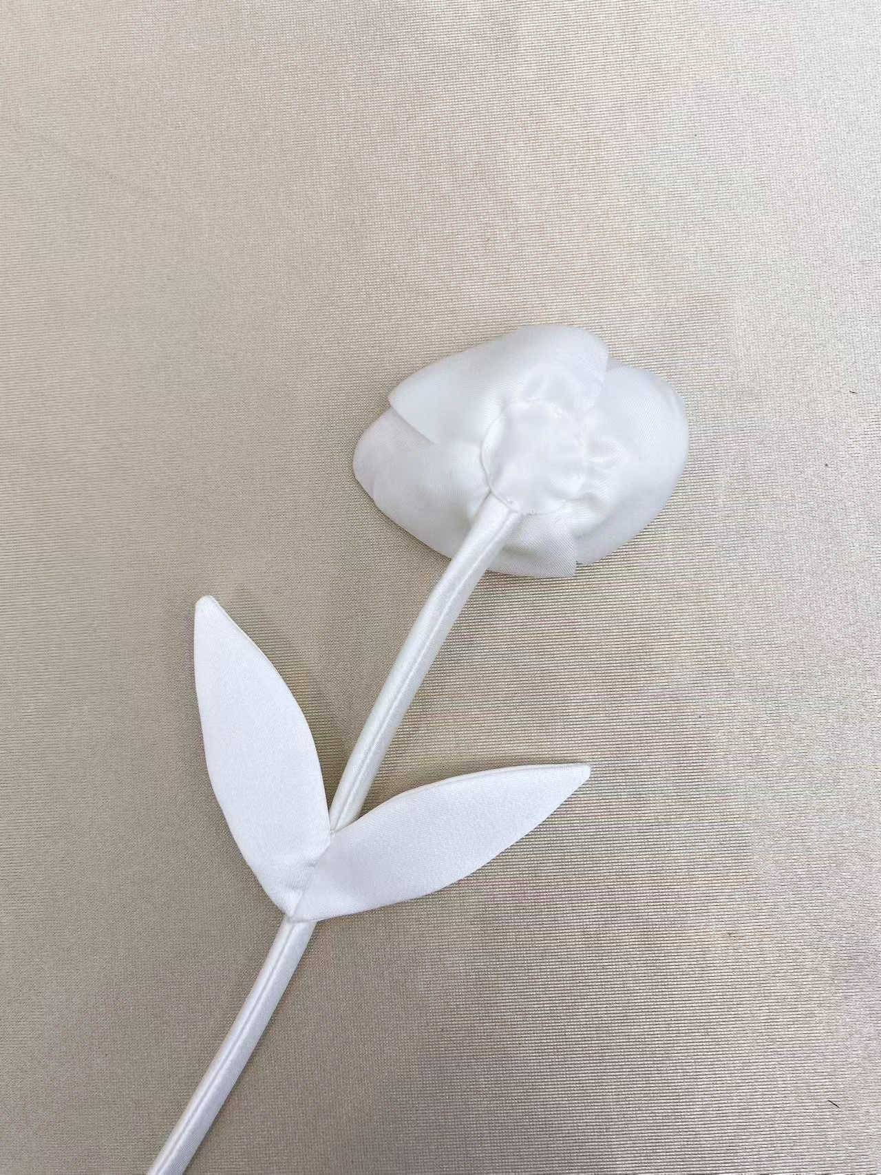 3/6 Pieces 3D Flower Stain Applique,White Lace Flower Decoration,Leaf Flower Applique Patch for Tops, Dresses, Crafts Garments Sewing