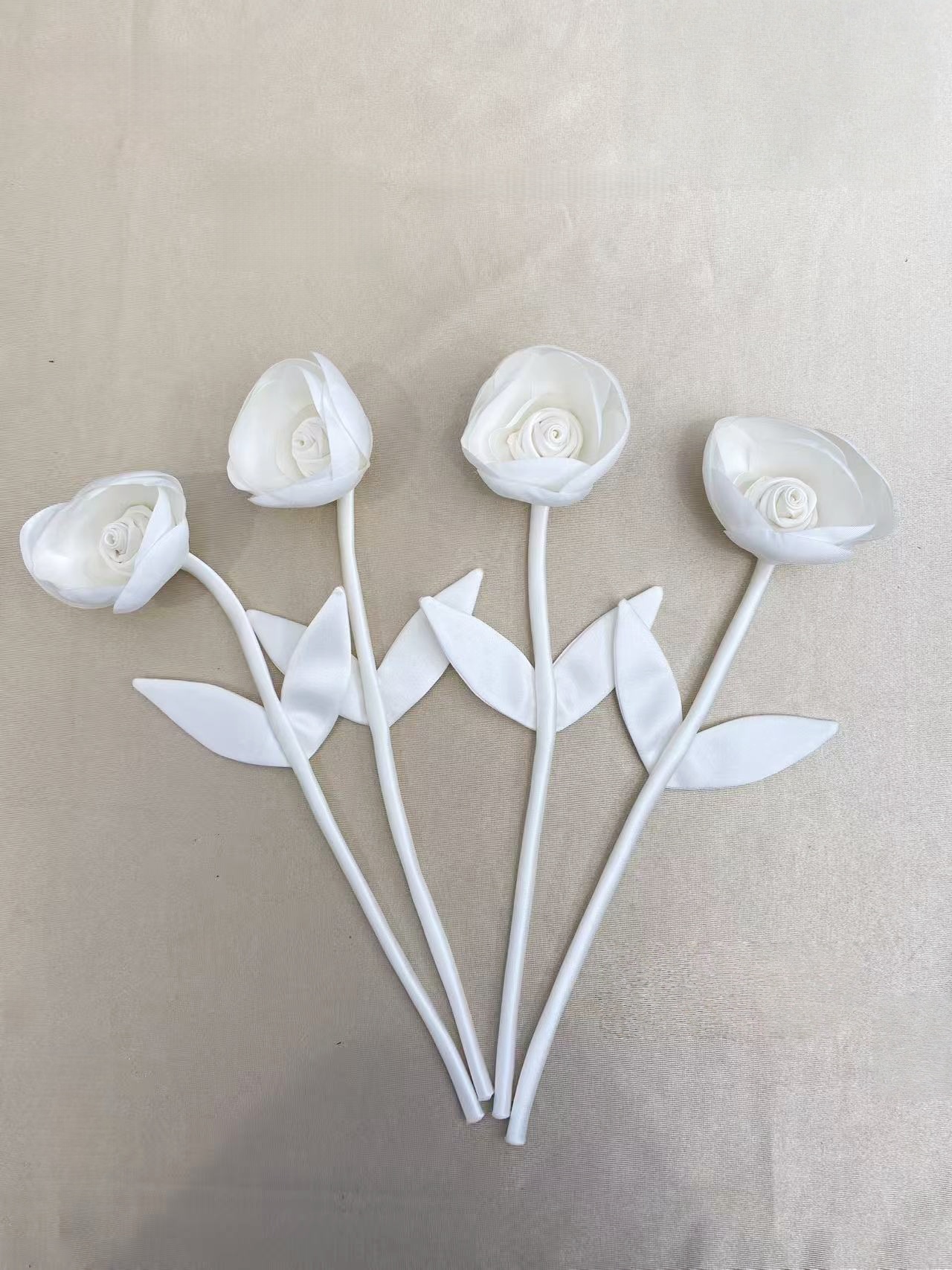 3/6 Pieces 3D Flower Stain Applique,White Lace Flower Decoration,Leaf Flower Applique Patch for Tops, Dresses, Crafts Garments Sewing