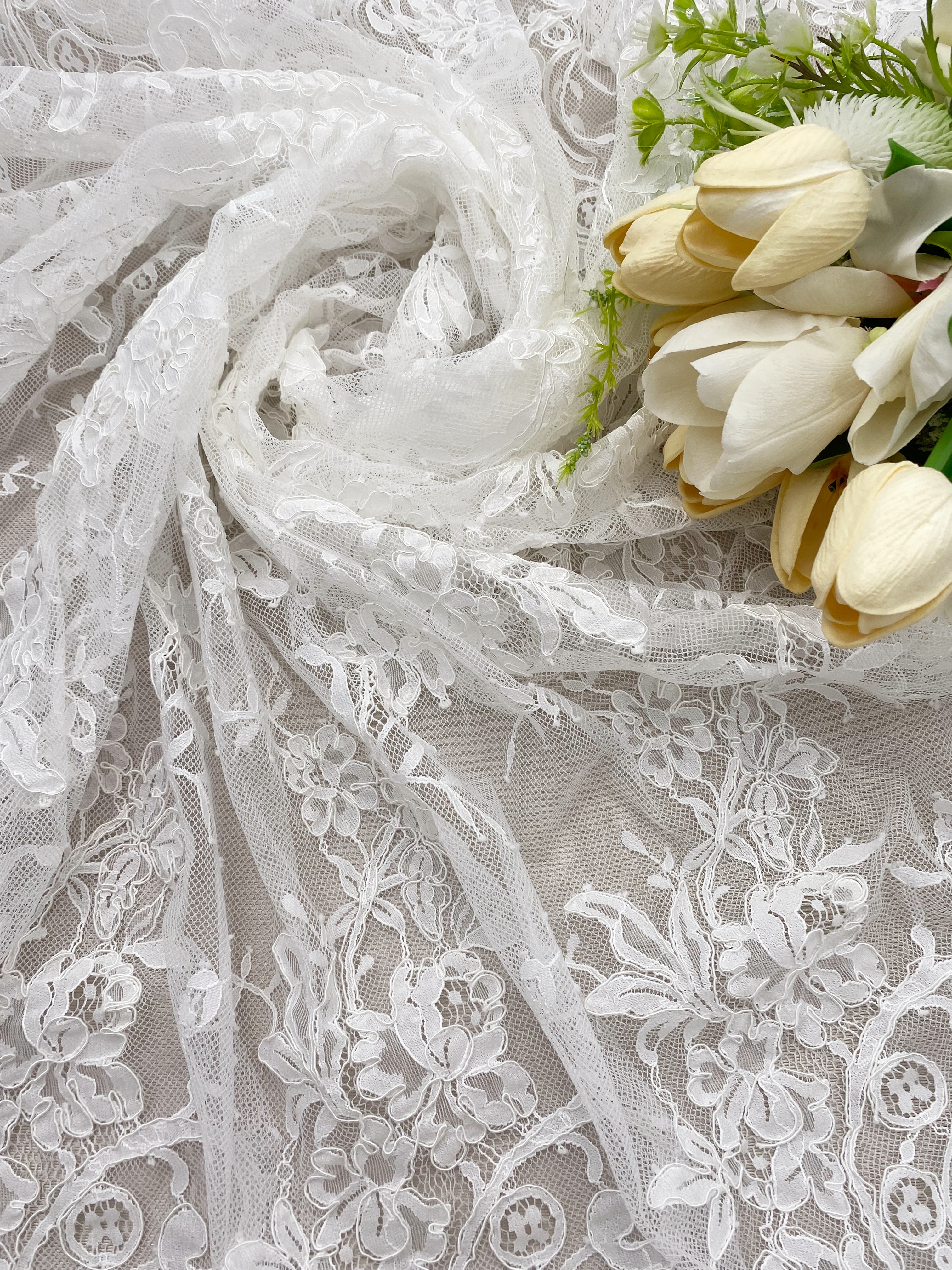 Corded Alencon Flower Lace Fabric, 3 Meters French Eyelash lace fabric trim for wedding shrugs,bridal gown,Classic lace top overlay