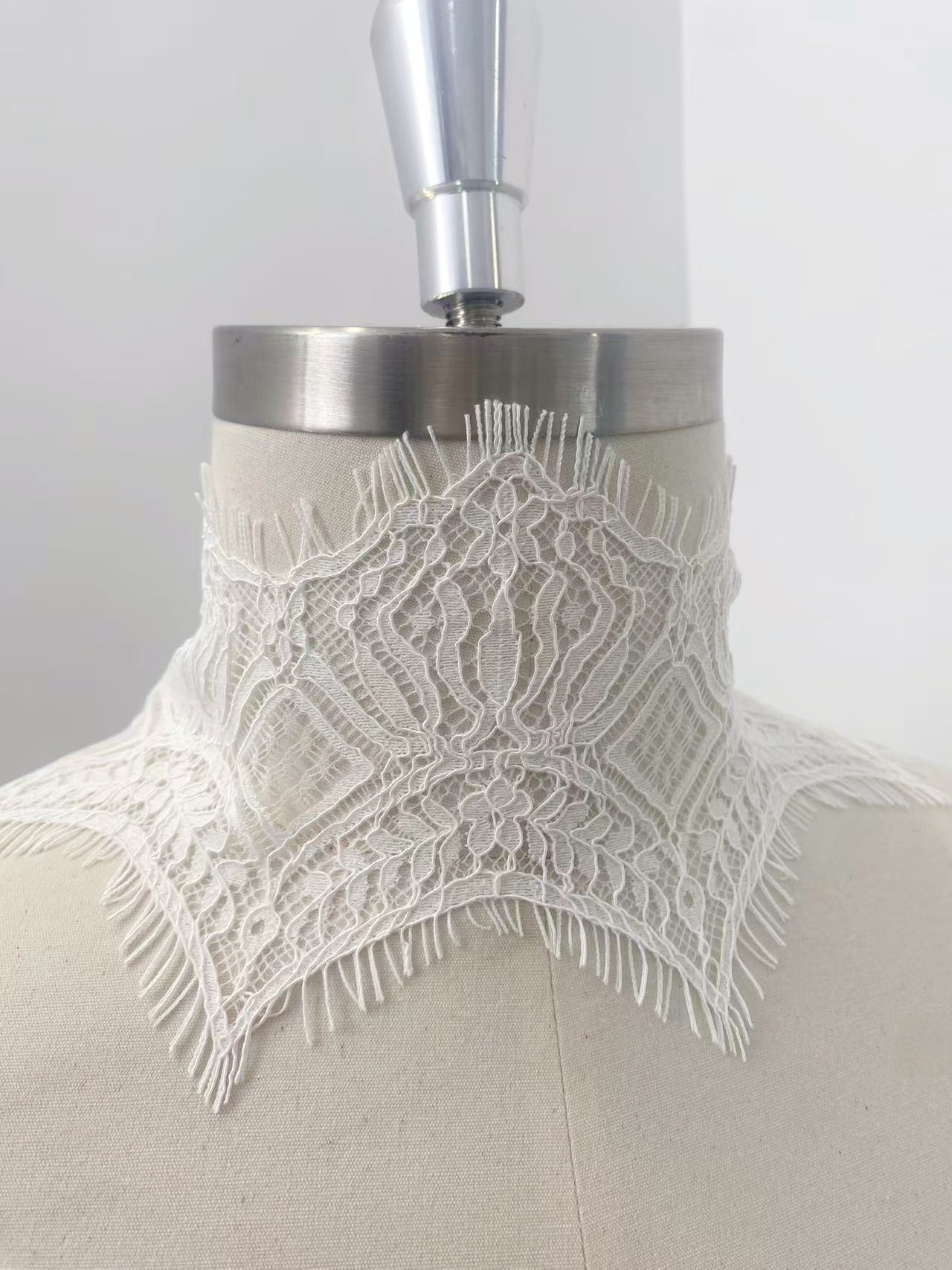 Ivory Lace Trimming, French Chantilly Bridal Gown Lace Edge, Wedding Veil Lace Border, Scalloped Eyelash Lace,Price per 3 Meters