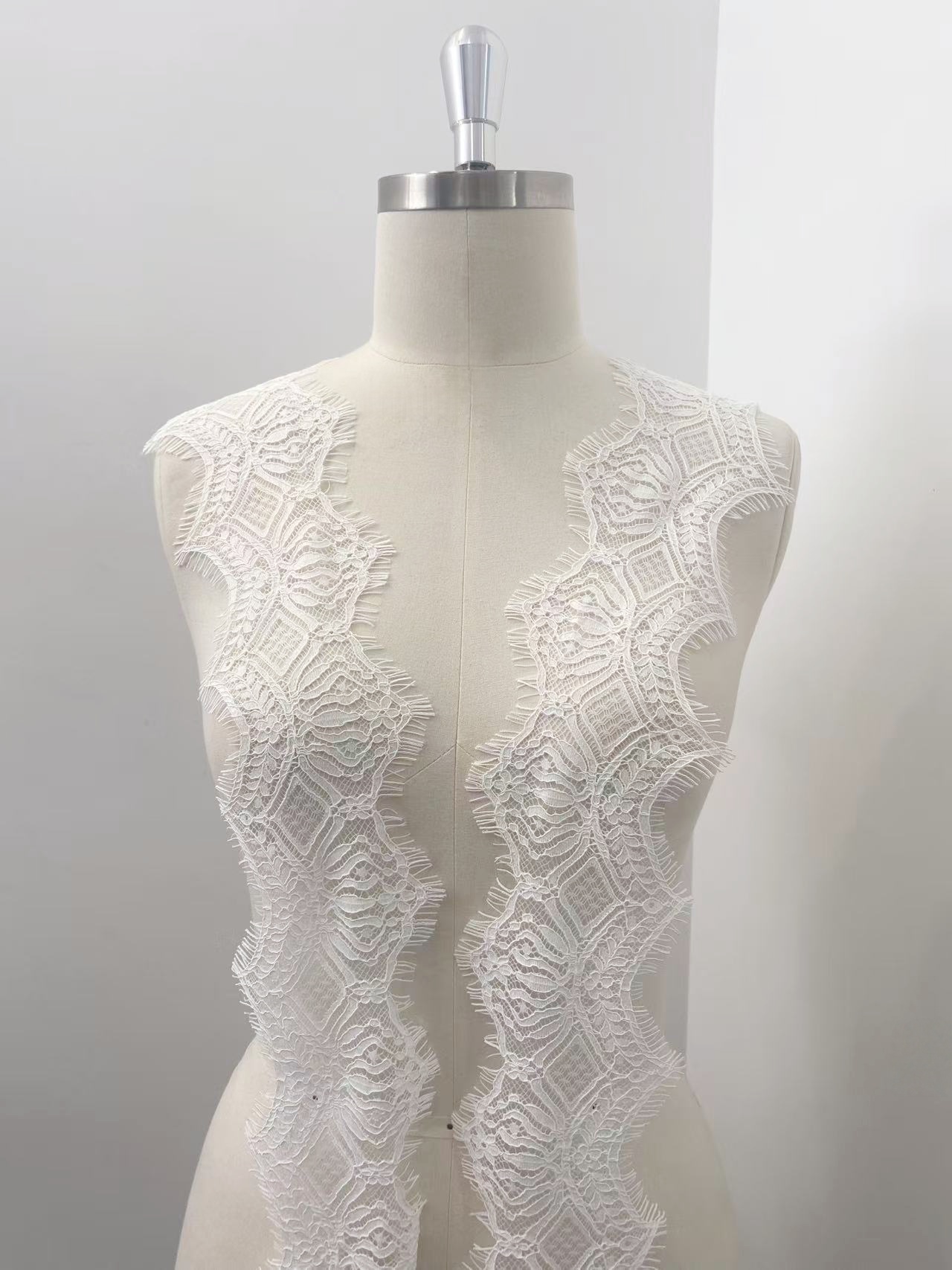 Ivory Lace Trimming, French Chantilly Bridal Gown Lace Edge, Wedding Veil Lace Border, Scalloped Eyelash Lace,Price per 3 Meters