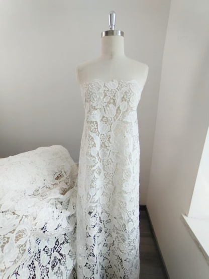 Elegant Guipure Lace Fabric, Hollowed Floral Lace Fabric, Crochet Lace Fabric, Bridal Lace Fabric for Wedding Gown, Prom Dress