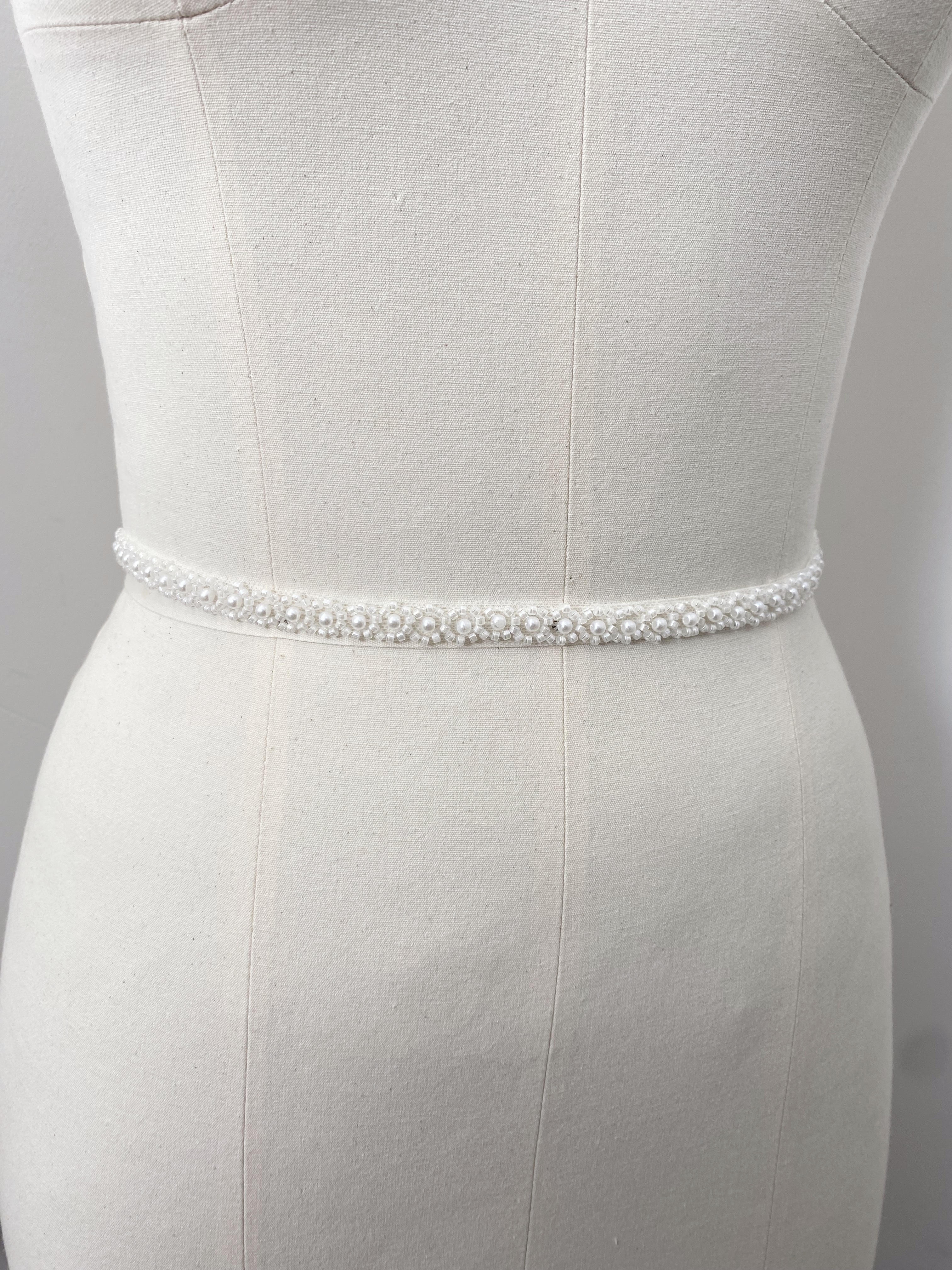 Beading Jewelry Lace Trim with Pearls, Handmade Bridal Ribbon for Prom Dress, Shoulder Strap, Headbands, Belt, Sold by Yard