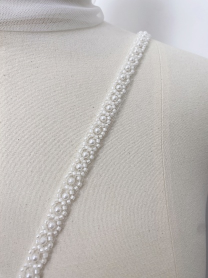 Beading Jewelry Lace Trim with Pearls, Handmade Bridal Ribbon for Prom Dress, Shoulder Strap, Headbands, Belt, Sold by Yard