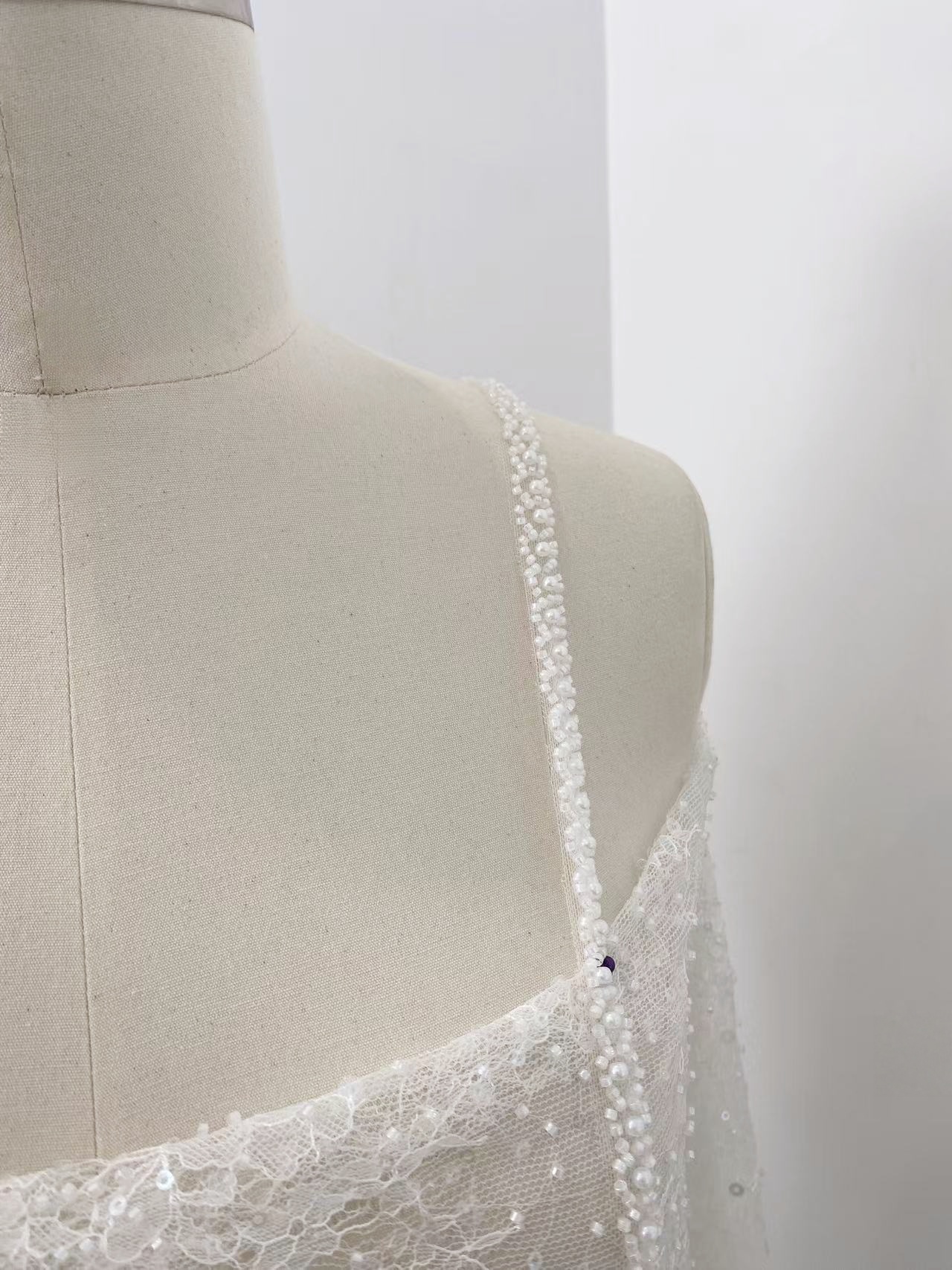 Beading Jewelry Lace Trim with Pearls, Handmade Bridal Ribbon for Prom Dress, Shoulder Strap, Headbands, Belt, Sold by Yard
