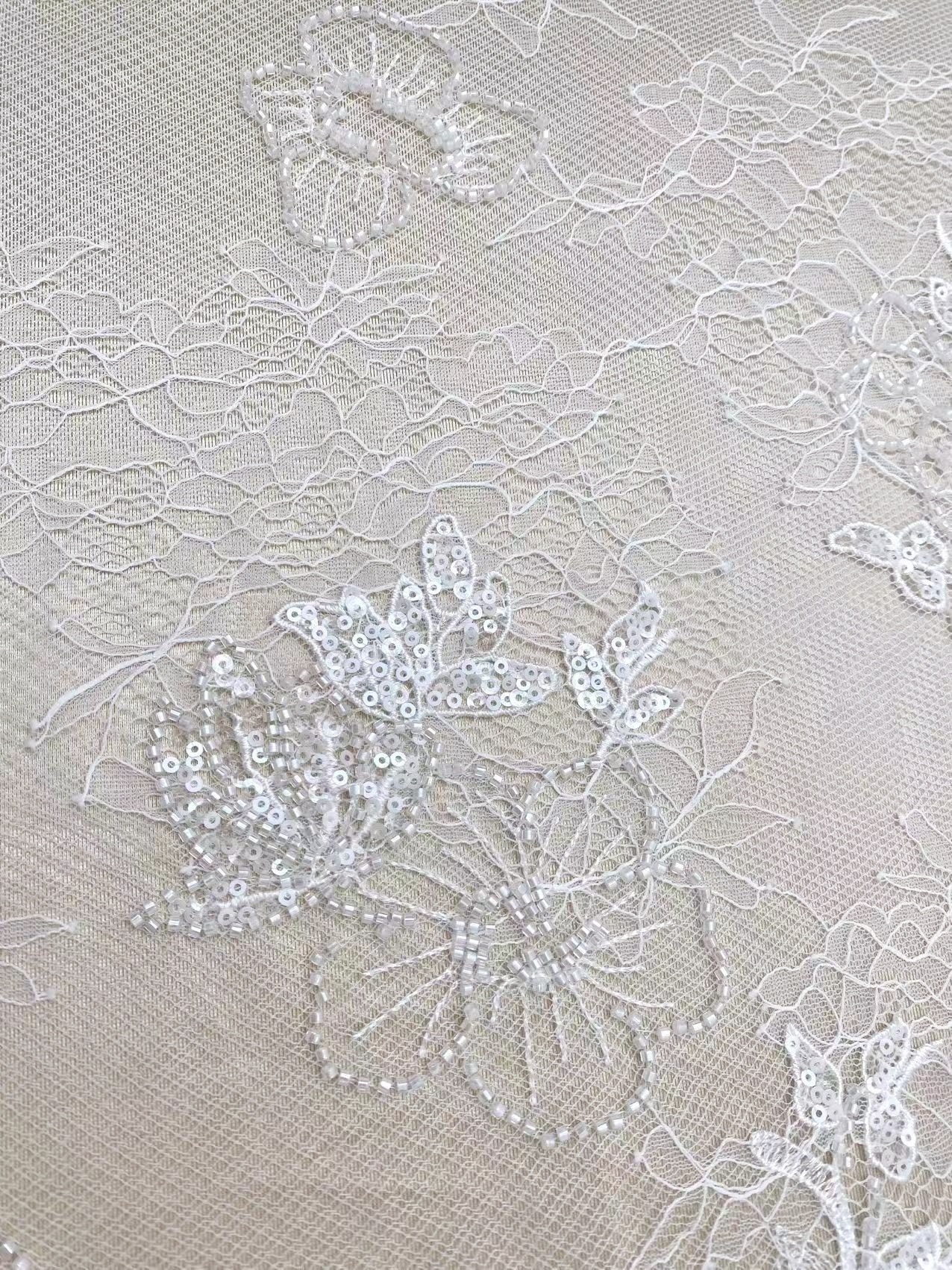 French Chantilly Flower Lace Fabric, White Embroidery Floral Beading Sequin Lace by the Yard for Wedding Dress, Veil, Bridal Gown