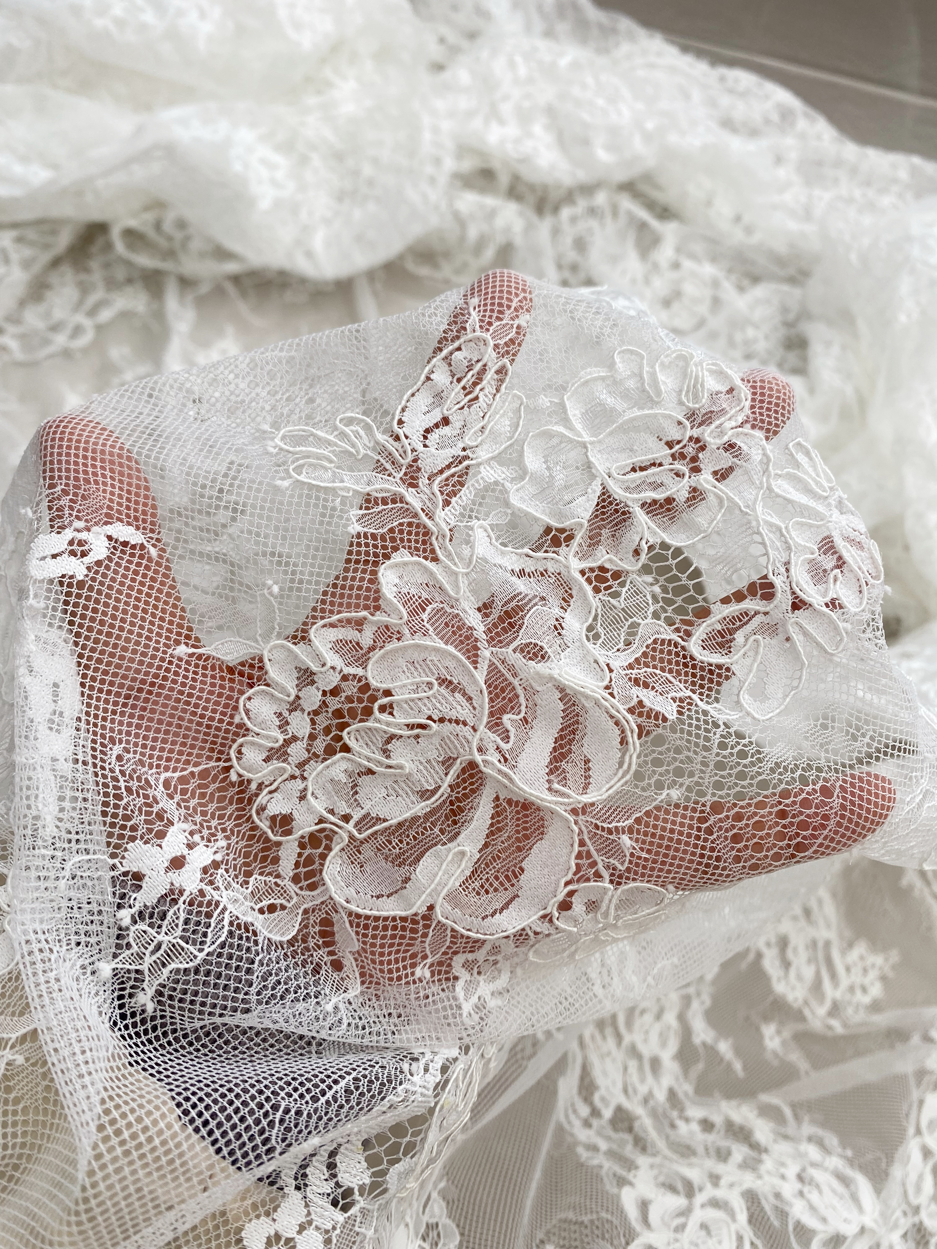 White Corded Floral Alencon Lace Fabric for Bridal Gown, Wedding Dress, DIY Sewing, Bridal Lace with Salloped Edge, 3 Meters/piece