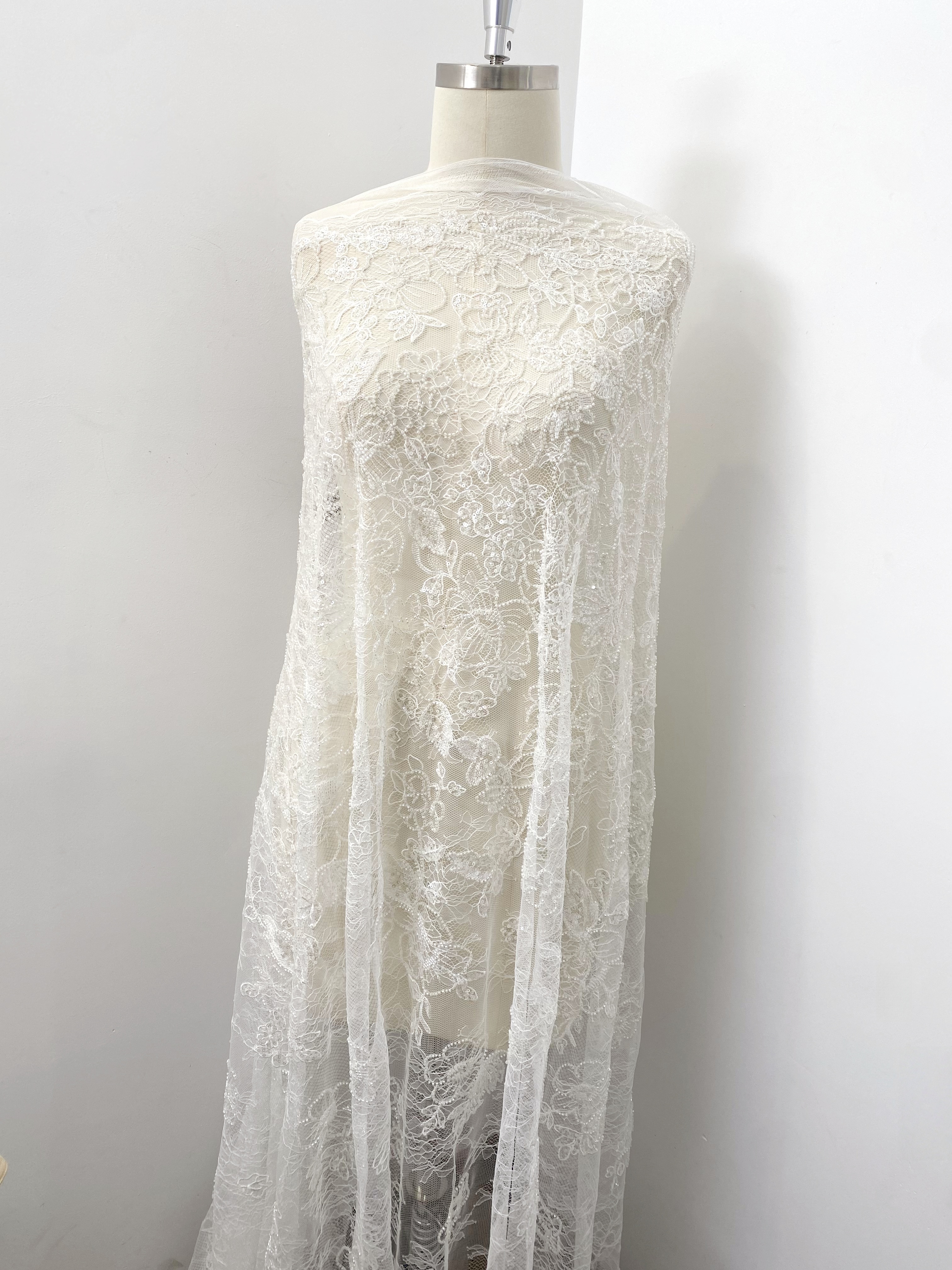 French Chantilly Flower Lace Fabric, White Embroidery Floral Beading Sequin Lace by the Yard for Wedding Dress, Veil, Bridal Gown