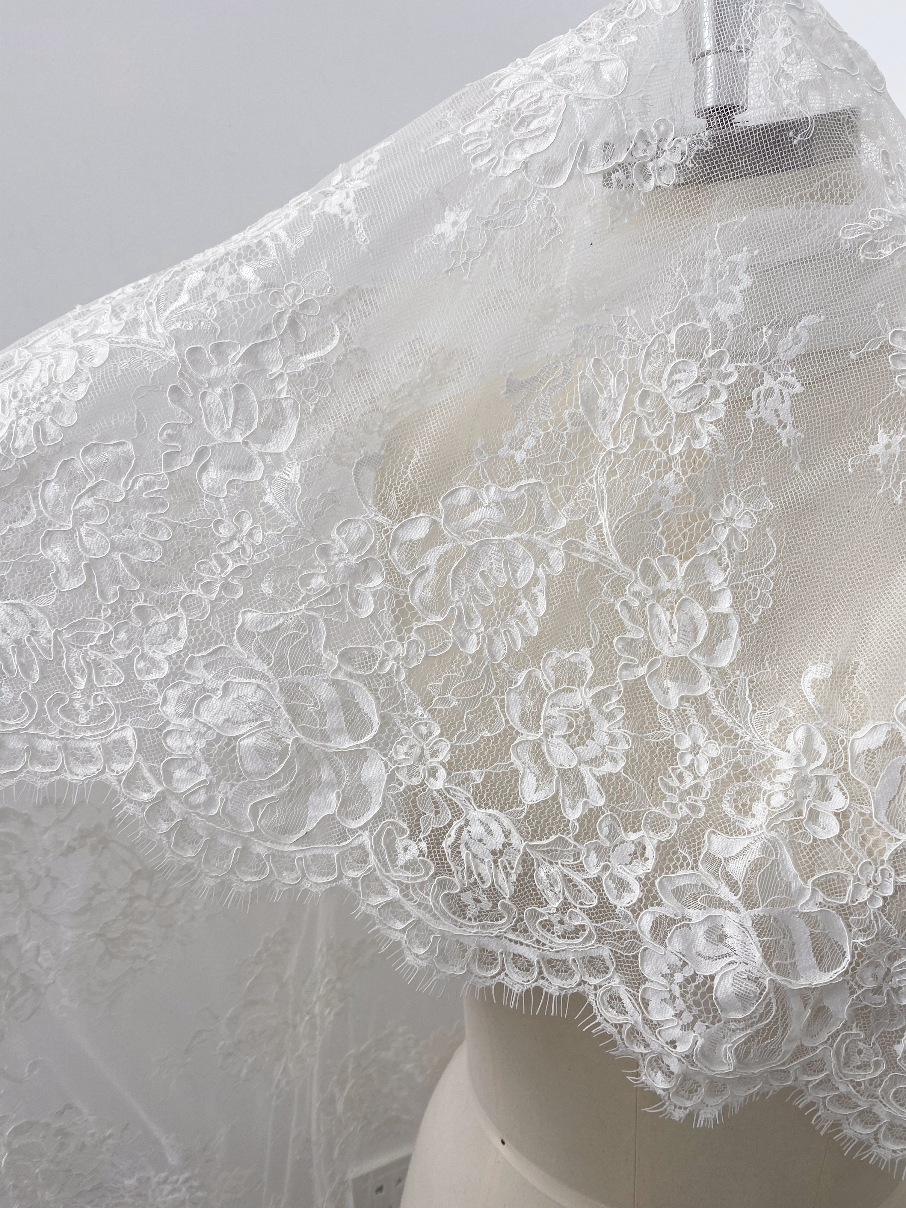 White Corded Floral Alencon Lace Fabric for Bridal Gown, Wedding Dress, DIY Sewing, Bridal Lace with Salloped Edge, 3 Meters/piece