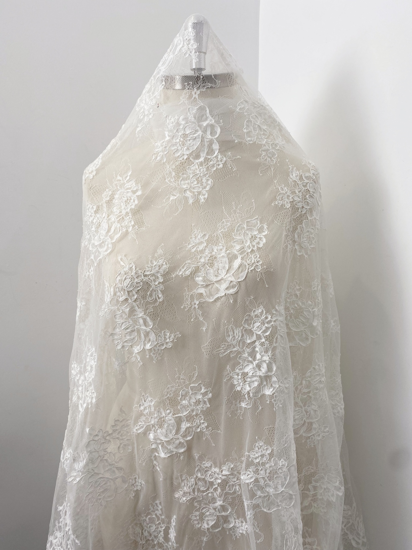 White Corded Floral Alencon Lace Fabric for Bridal Gown, Wedding Dress, DIY Sewing, Bridal Lace with Salloped Edge, 3 Meters/piece