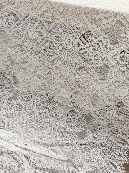 Ivory Floral French Chantilly Lace Fabric, Wedding Lace with Scalloped Edges, Eyelash Bridal Lace, Vintage Alençon Lace, sold by 3 Meters