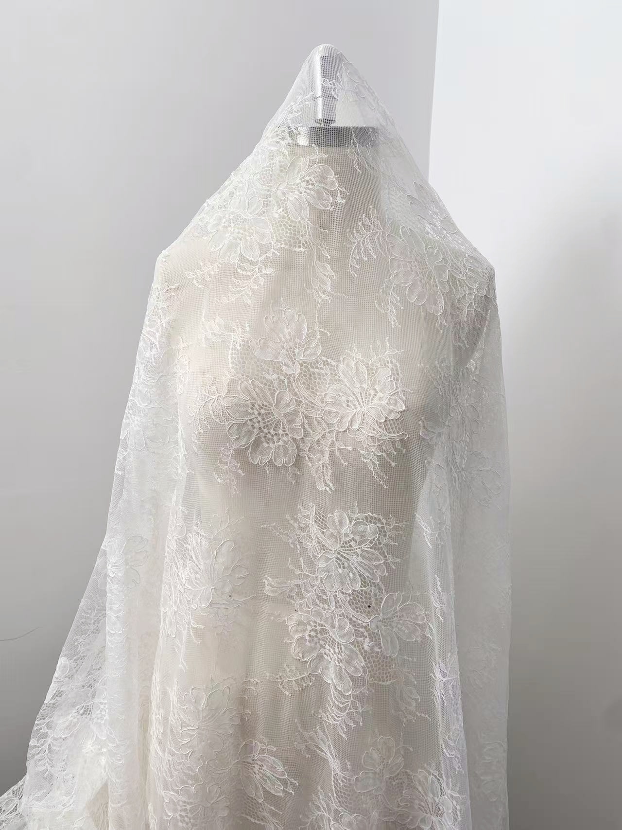 New arrival Chantilly lace fabric with flowers for bridal veil, bridal dress, White wedding lace French lace by the yard