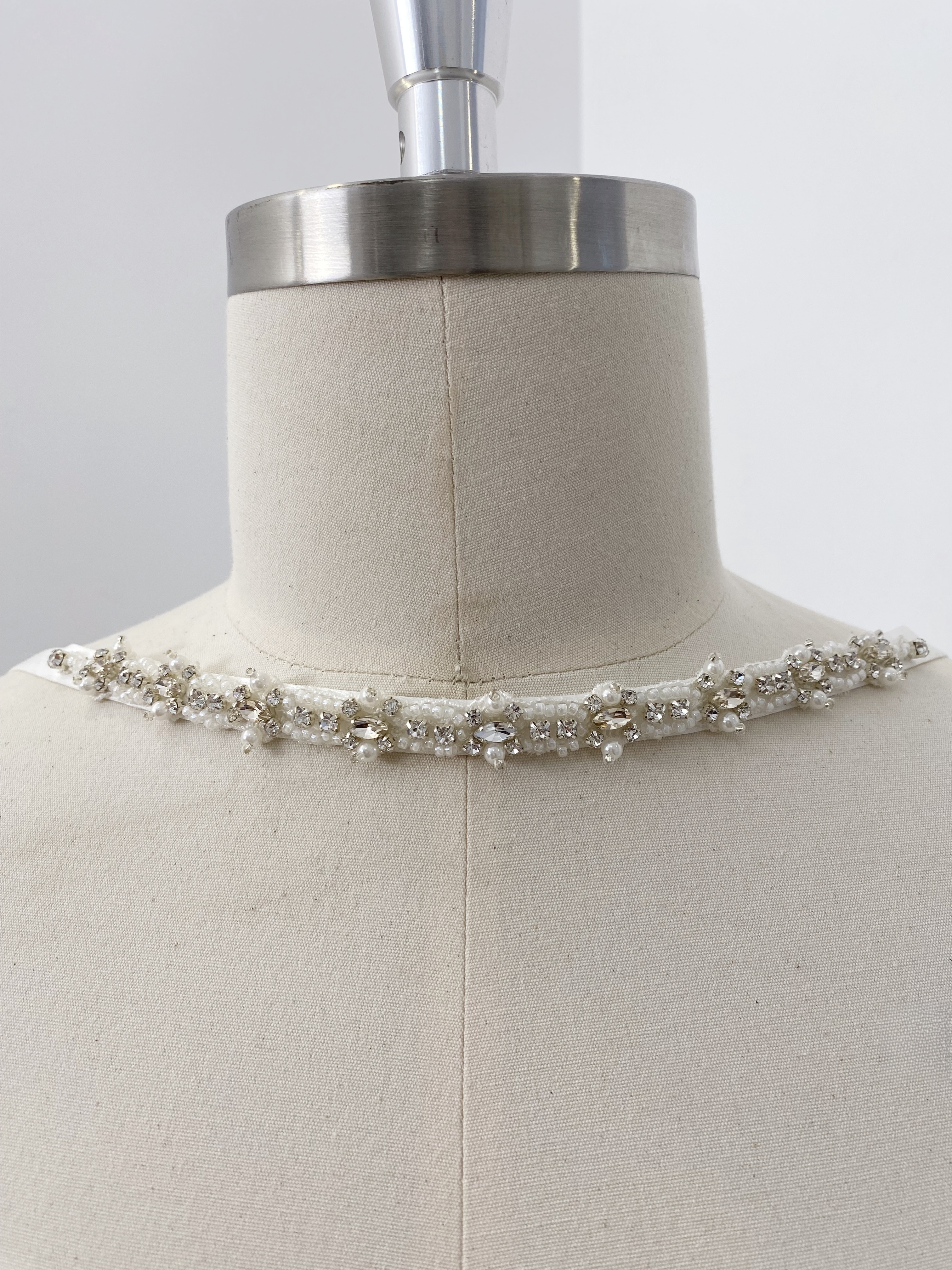 Ivory Wedding Belt with Beads & Crystal Rhinestones, Satin Ribbon Sash Belt for Bridal, Wedding Clasp Belt, Bridesmaid Accessory