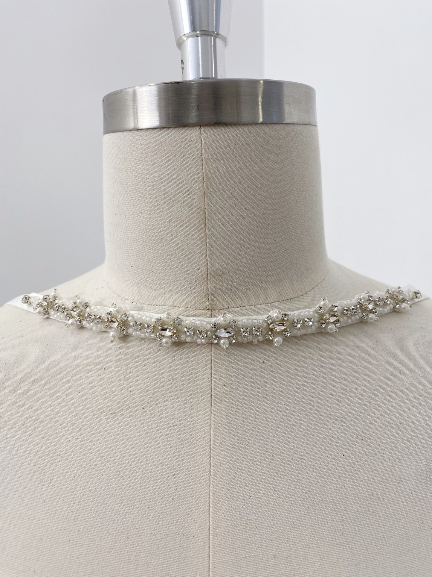 Ivory Wedding Belt with Beads & Crystal Rhinestones, Satin Ribbon Sash Belt for Bridal, Wedding Clasp Belt, Bridesmaid Accessory