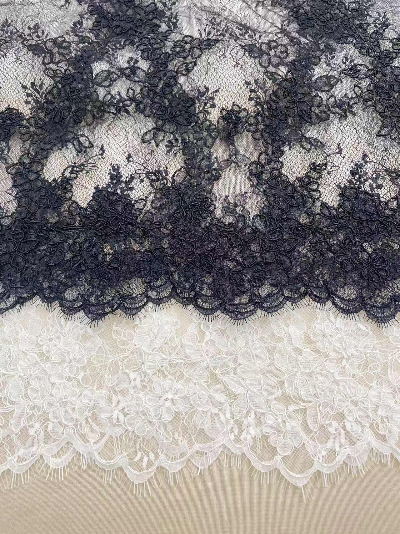 Ivory/Black Chantilly Lace Fabric with Corded for Bridal Gown, Wedding Dress, DIY Sewing, Bridal Weding Eyelash Lace Sold by 3 Meters/piece