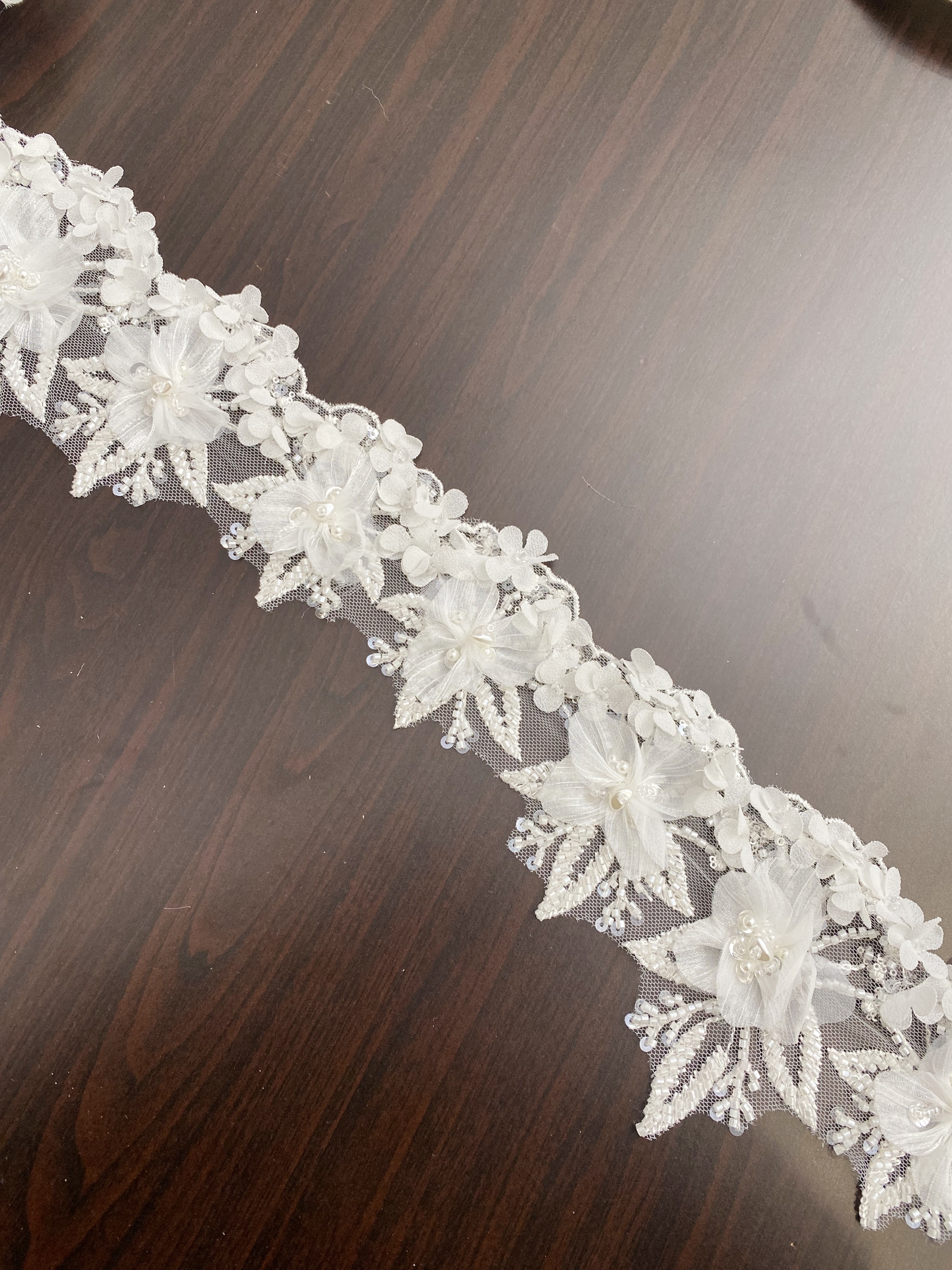 Chiffon 3D Flowers Lace Trim with Pearl, Beads Ribbon Trim Embroidered Lace Fabric Sewing Lace for Bridal Wedding Veil Decor, 1 Yard