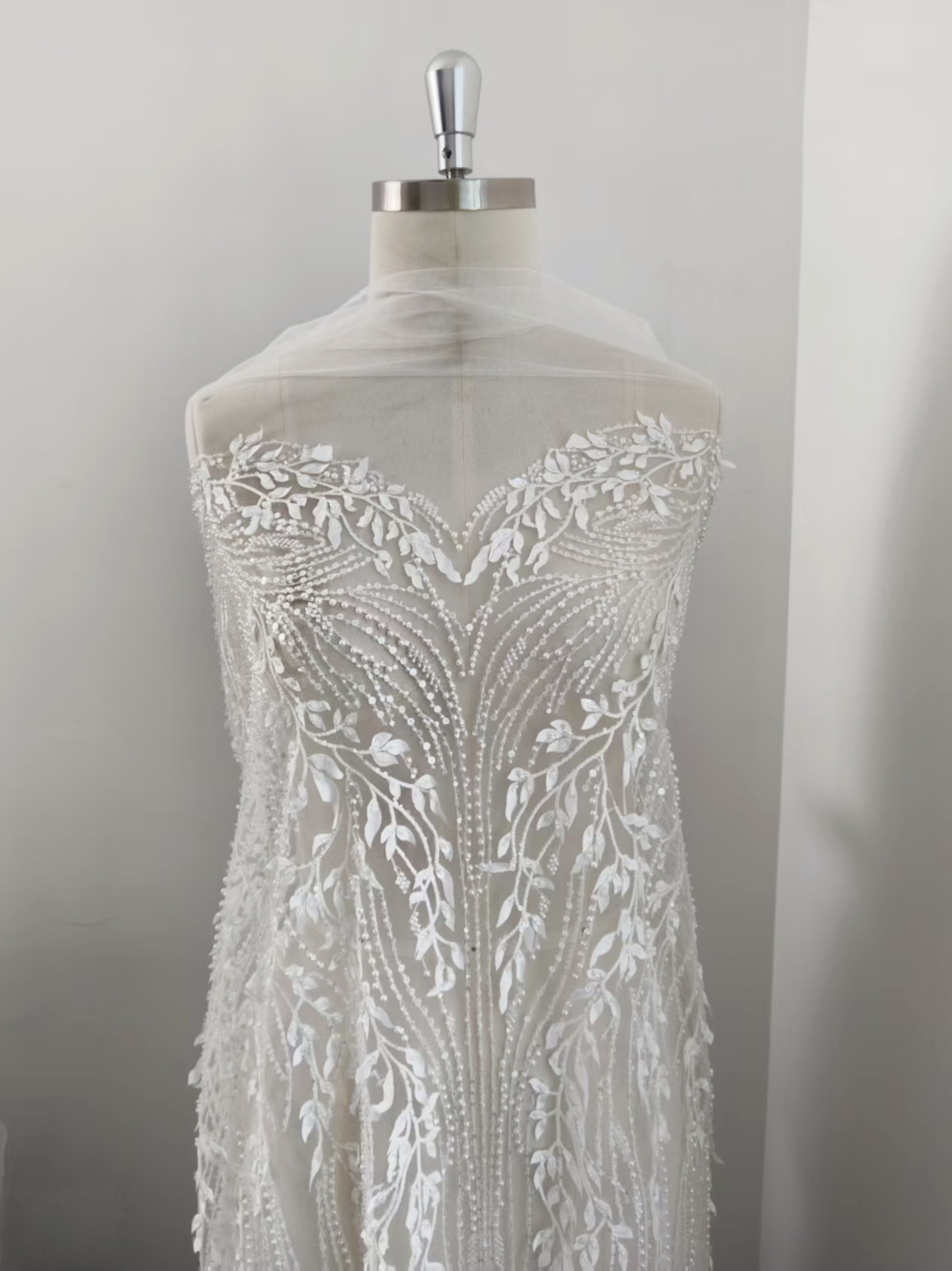 Luxury 3D Leaves Embroidered Tulle Fabric with Sequins and Pearls for Wedding Dress, Bridal Party Gown, White Lace by the Yard