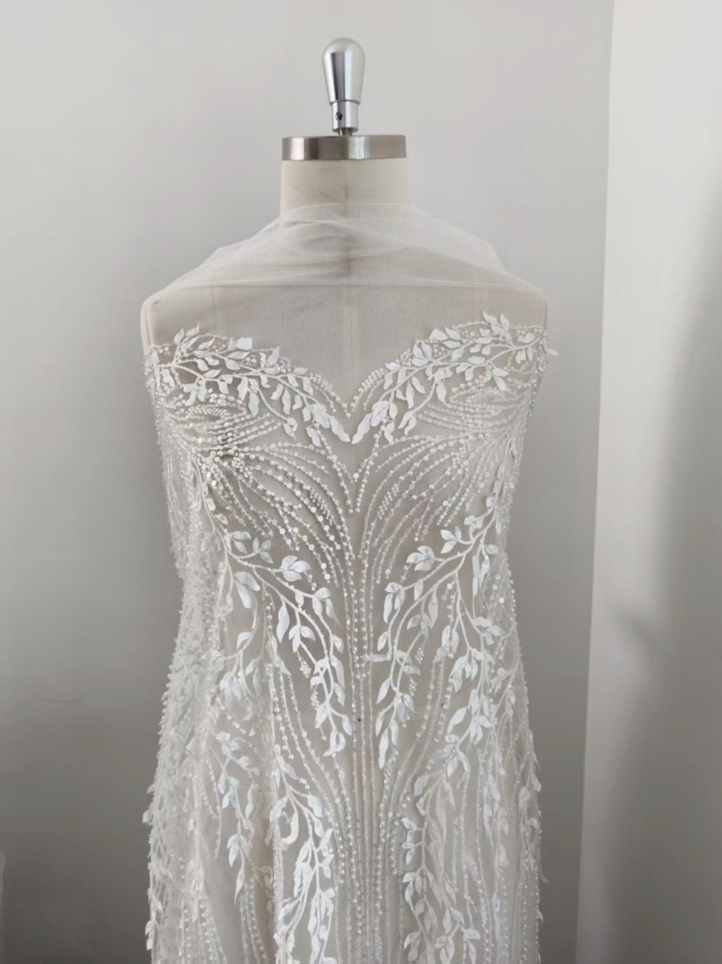 Luxury 3D Leaves Embroidered Tulle Fabric with Sequins and Pearls for Wedding Dress, Bridal Party Gown, White Lace by the Yard