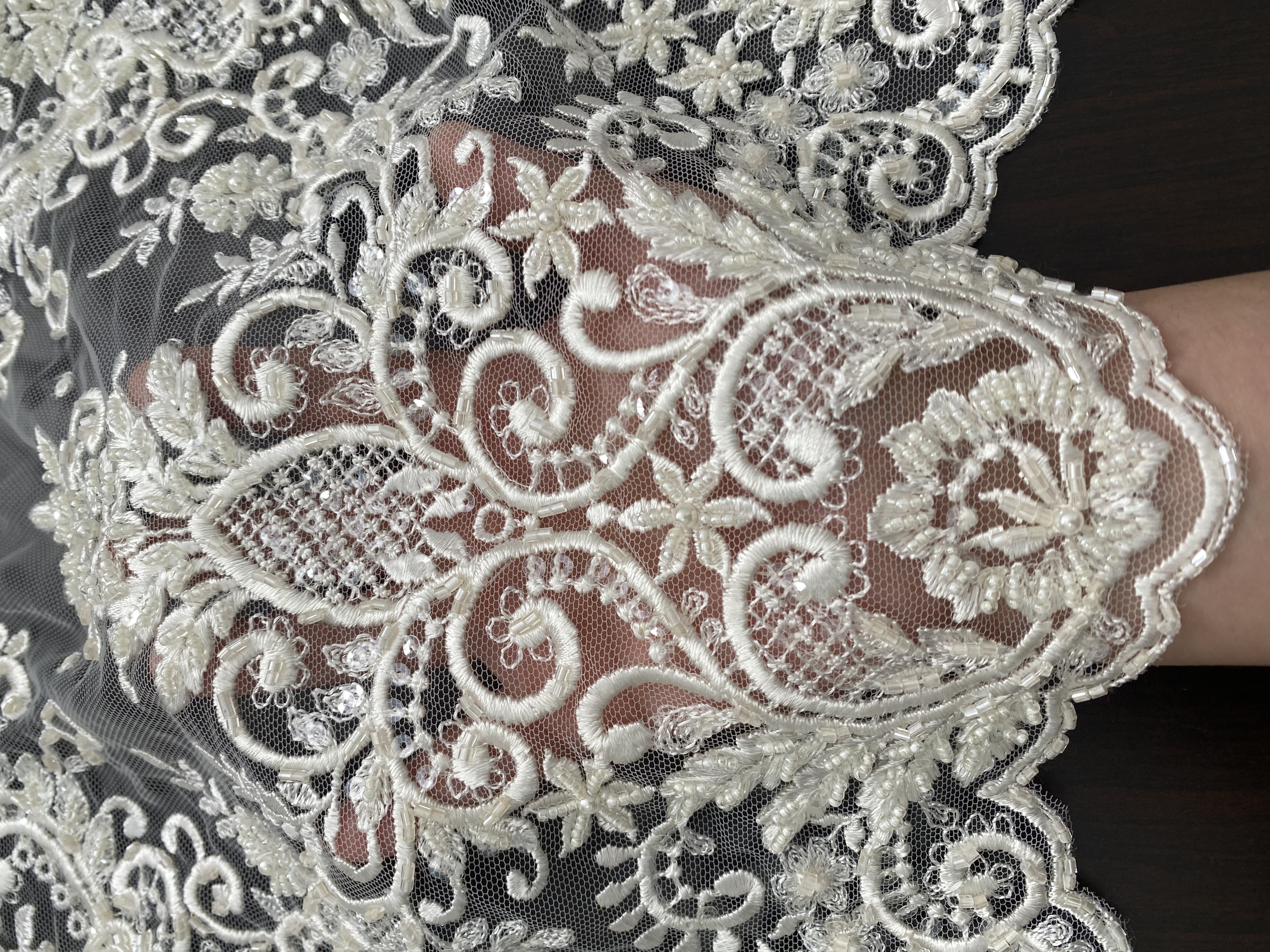 Venice Trim Lace Beautiful Embroidered Lace for Home Decor Costume Supplies Altered Couture, by 1 yards